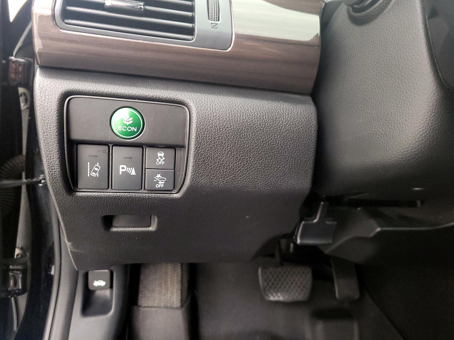 Thumbnail: 2016 Honda Accord - 13