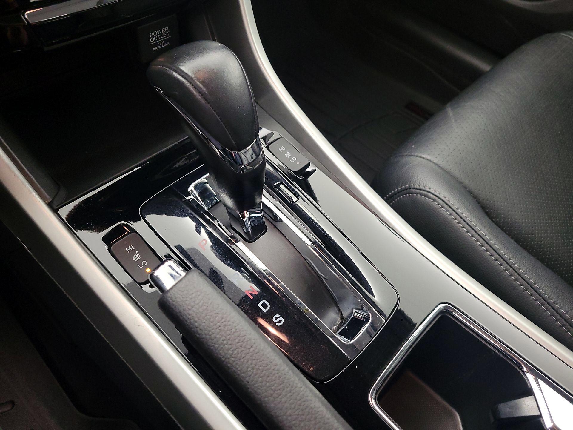 Thumbnail: 2016 Honda Accord - 18