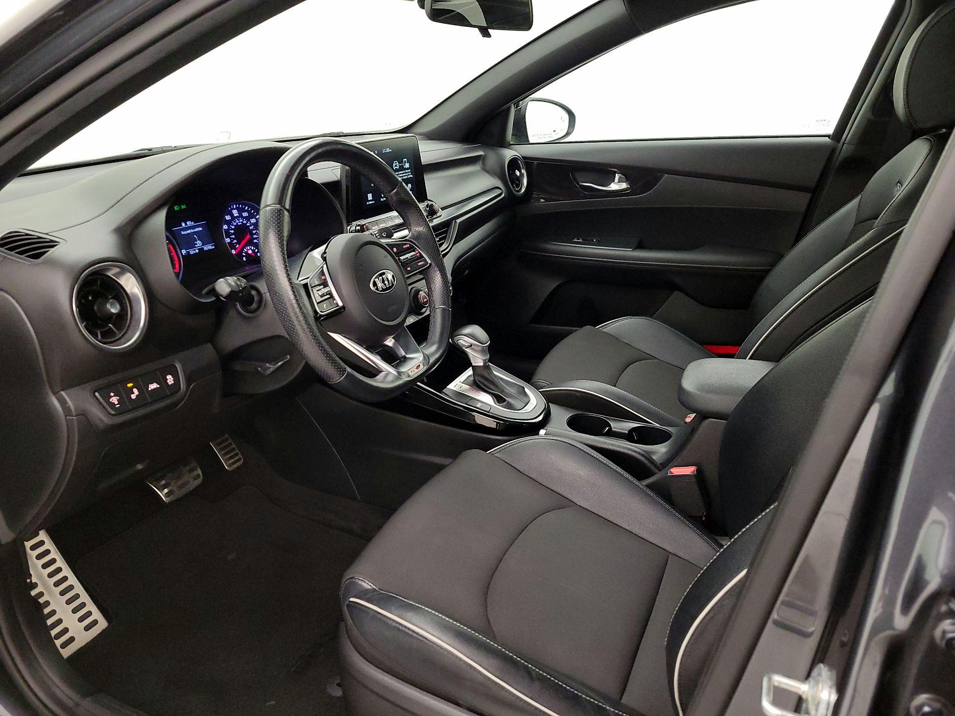 Thumbnail: 2021 Kia Forte - 11