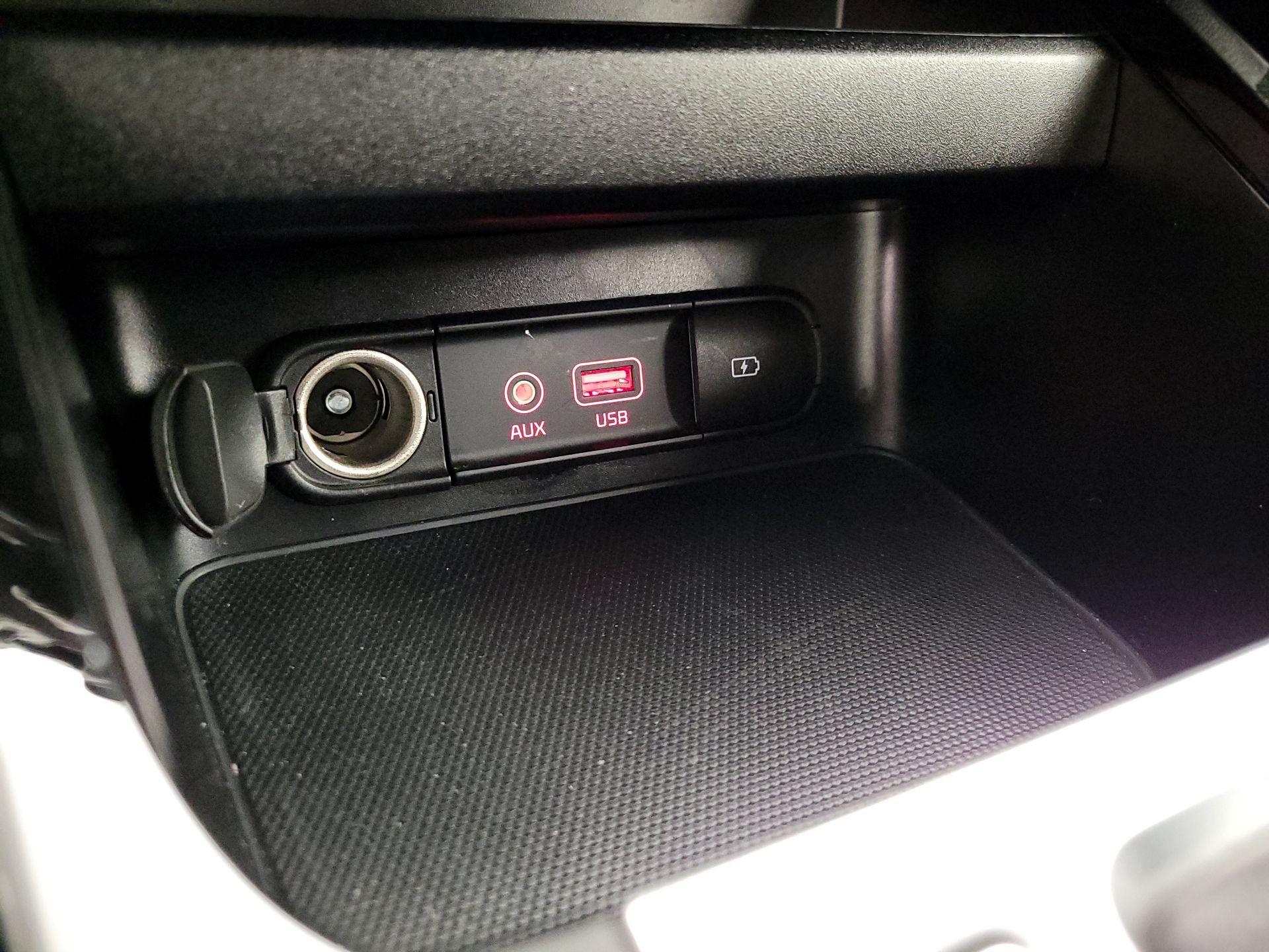 Thumbnail: 2021 Kia Forte - 18