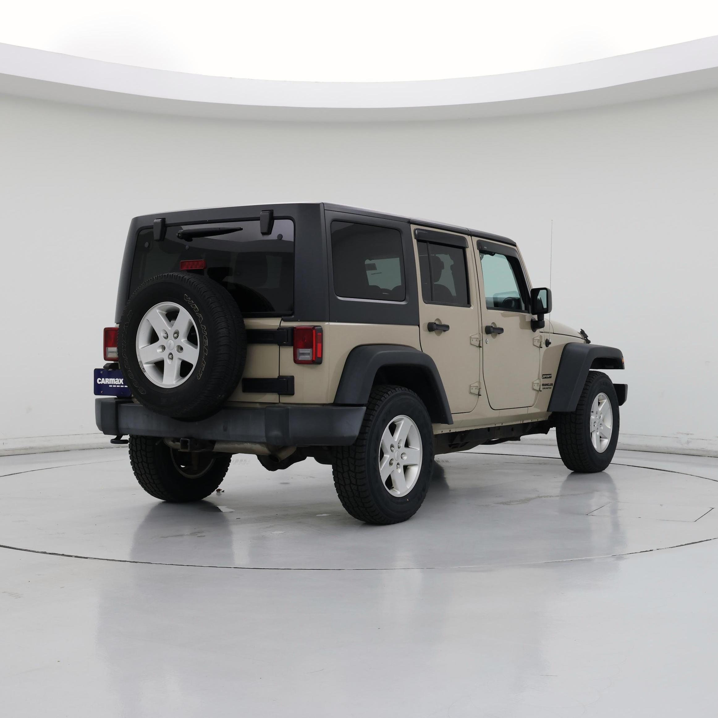 Thumbnail: 2016 Jeep Wrangler - 8
