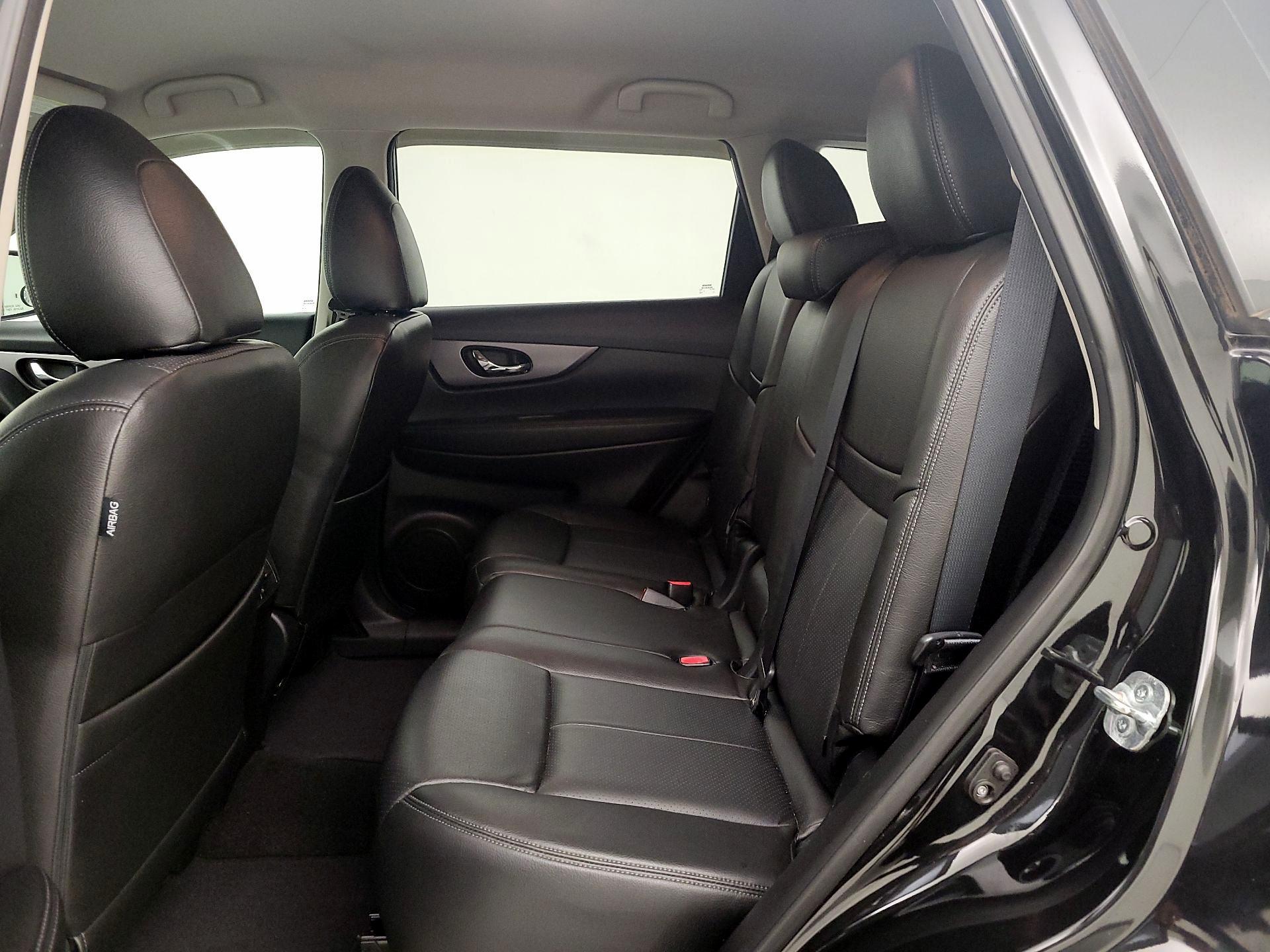 Thumbnail: 2016 Nissan Rogue - 19