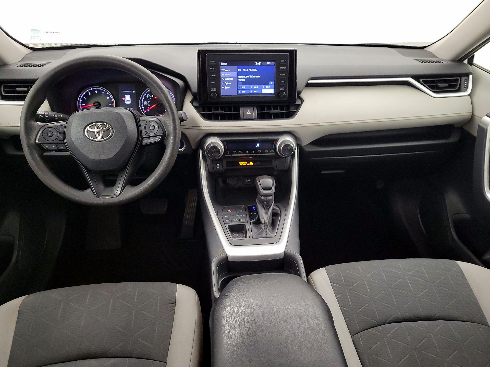 Thumbnail: 2019 Toyota RAV4 - 9