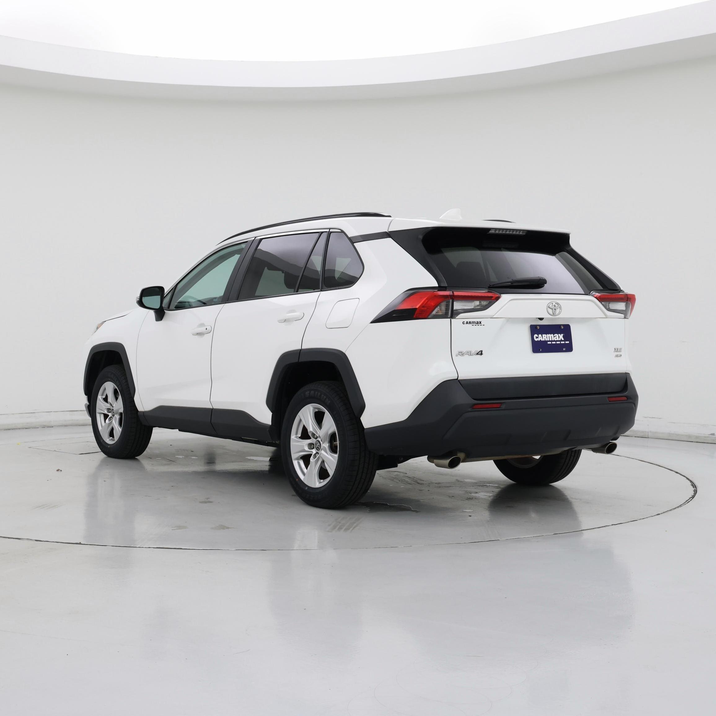Thumbnail: 2019 Toyota RAV4 - 2