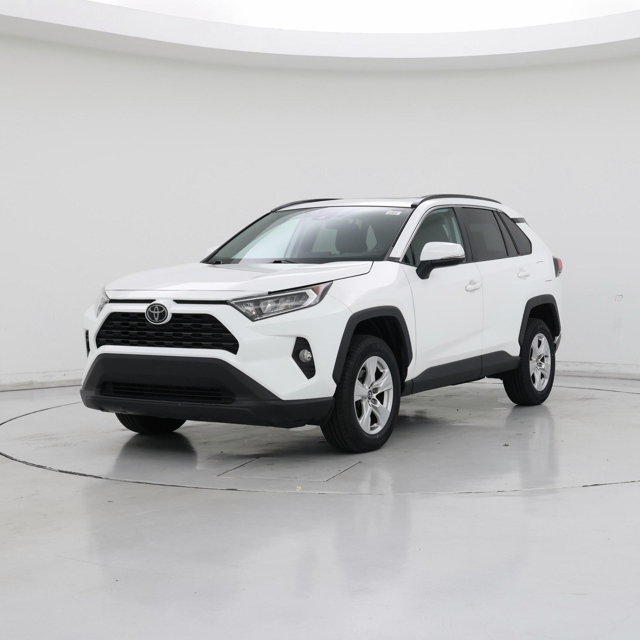 Thumbnail: 2019 Toyota RAV4 - 4