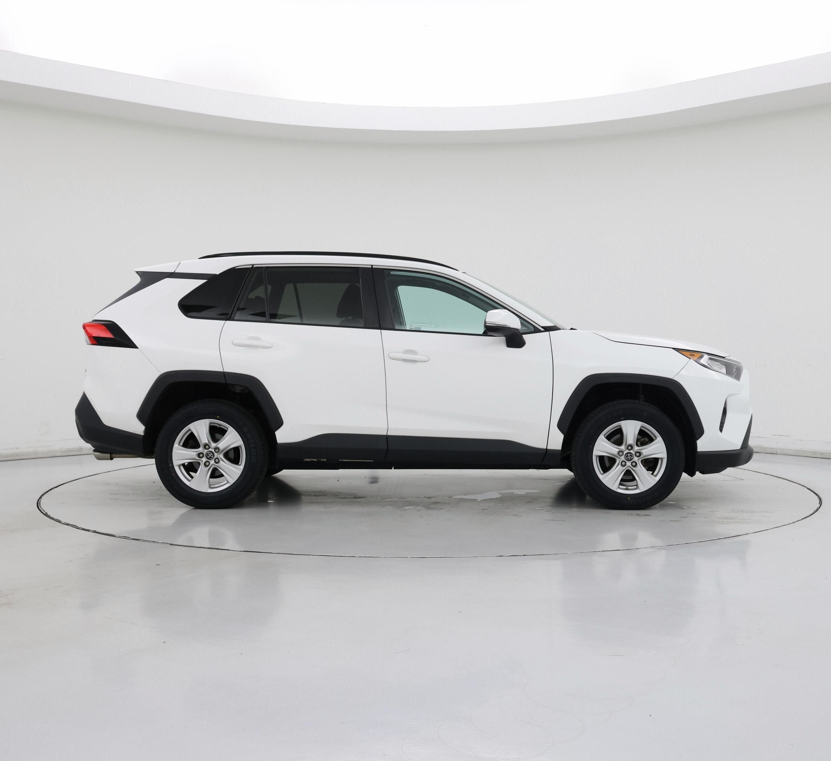 Thumbnail: 2019 Toyota RAV4 - 7