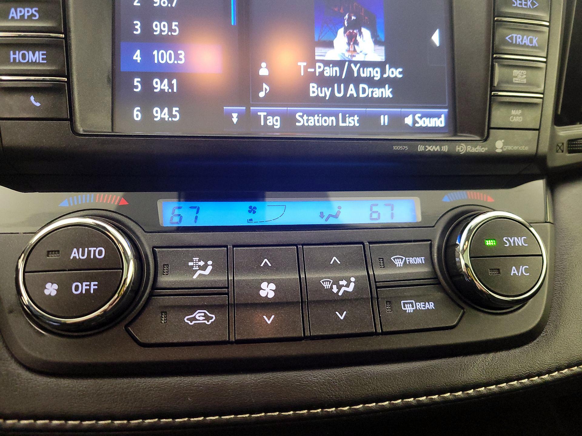 Thumbnail: 2018 Toyota RAV4 - 17