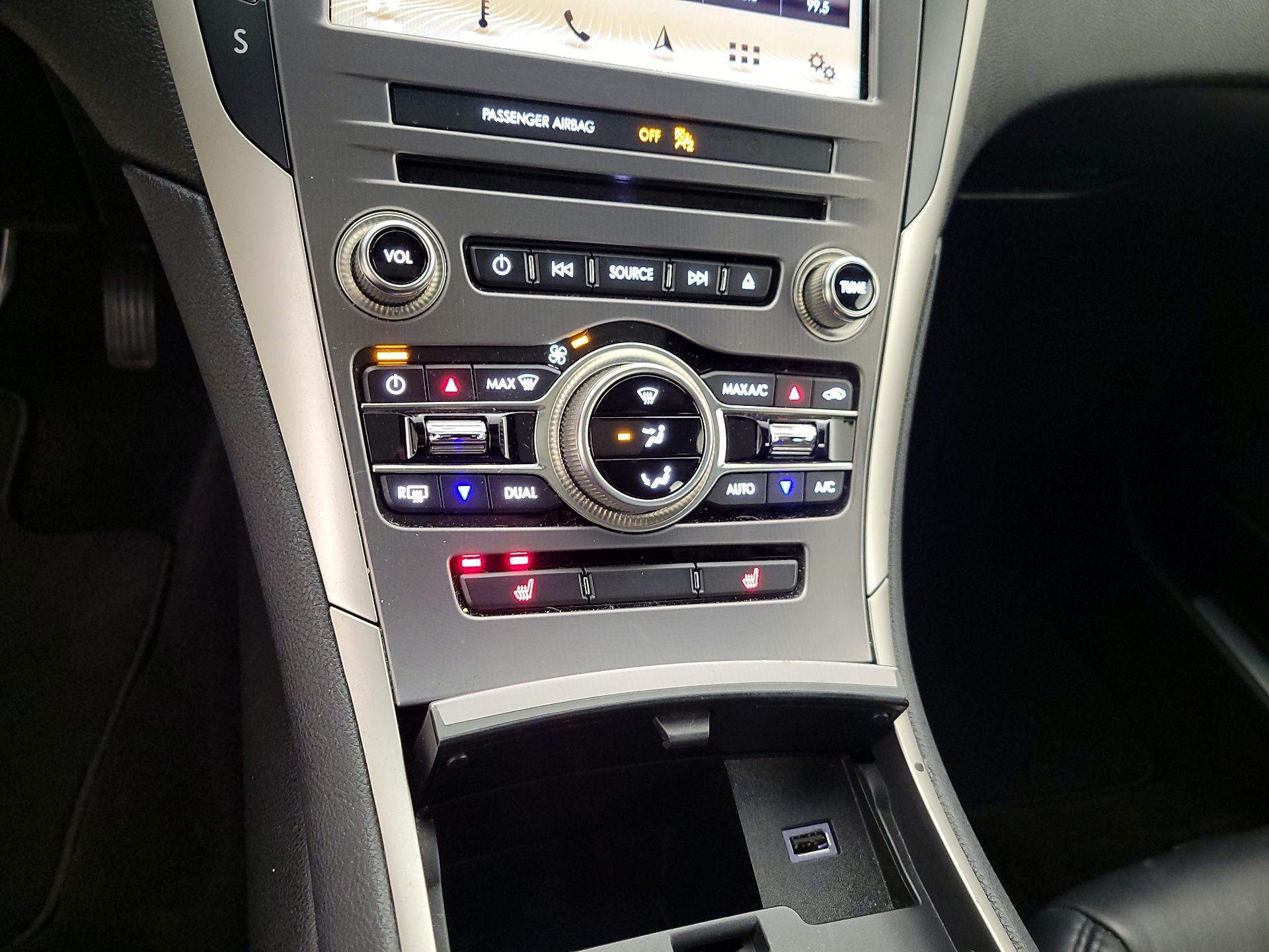 Thumbnail: 2017 Lincoln MKZ - 17