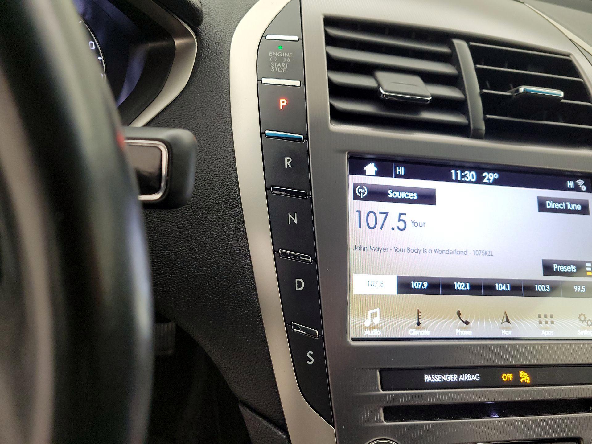 Thumbnail: 2017 Lincoln MKZ - 18