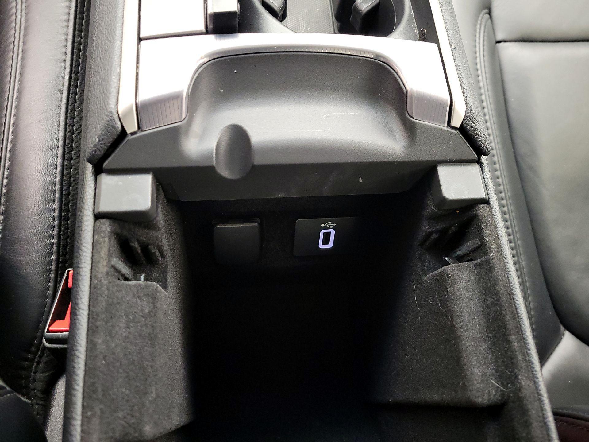 Thumbnail: 2017 Lincoln MKZ - 19