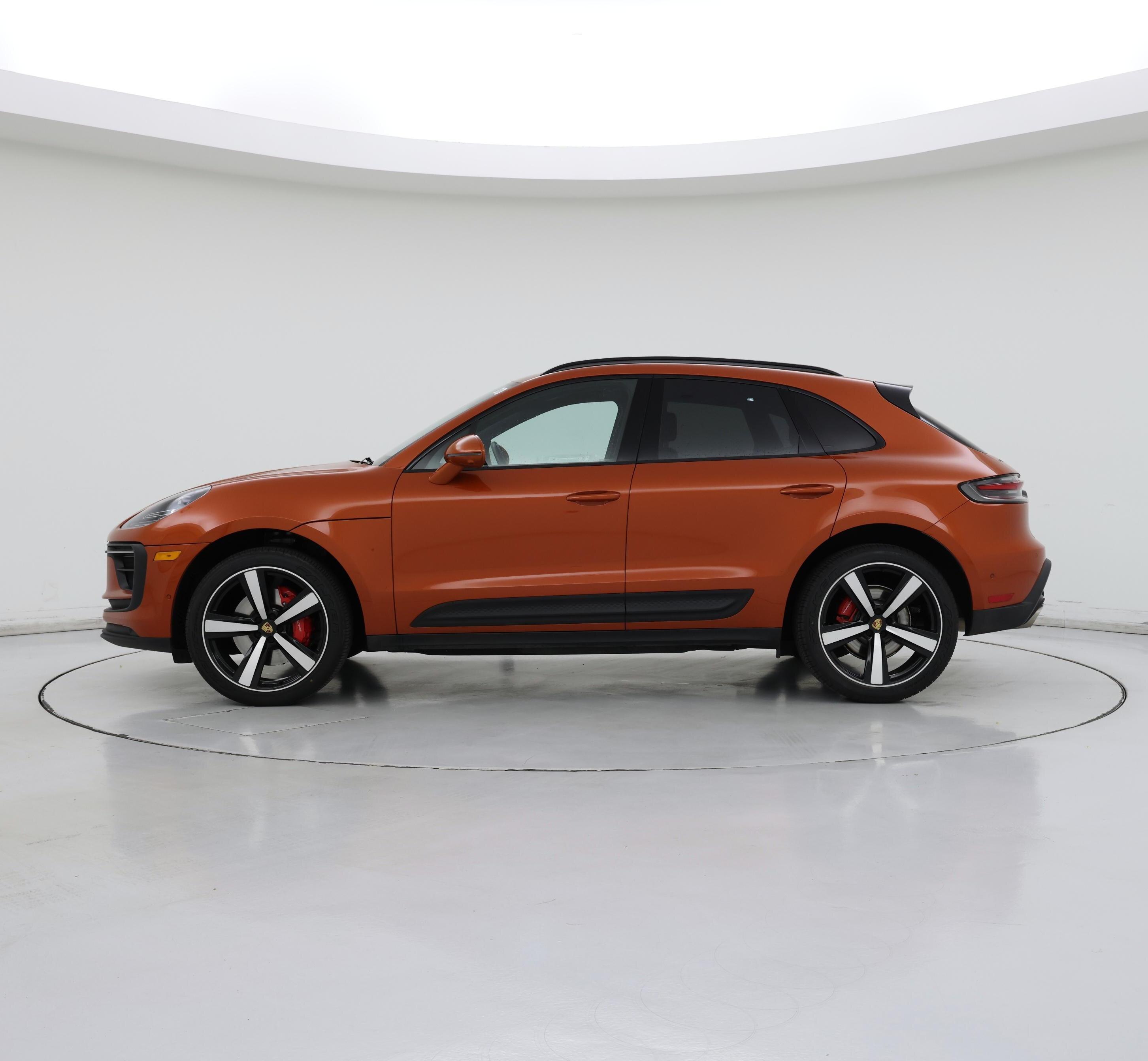 Thumbnail: 2022 Porsche Macan - 4
