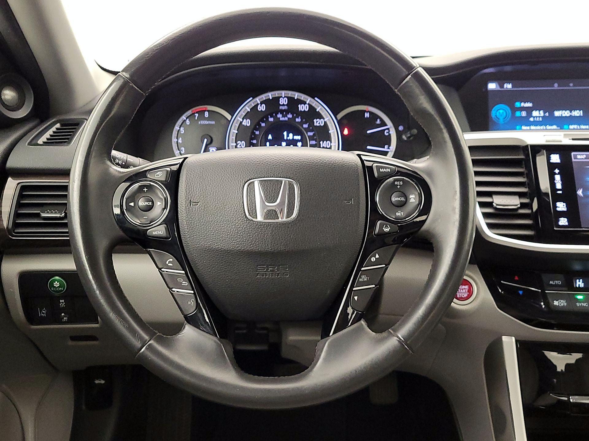 Thumbnail: 2017 Honda Accord - 10