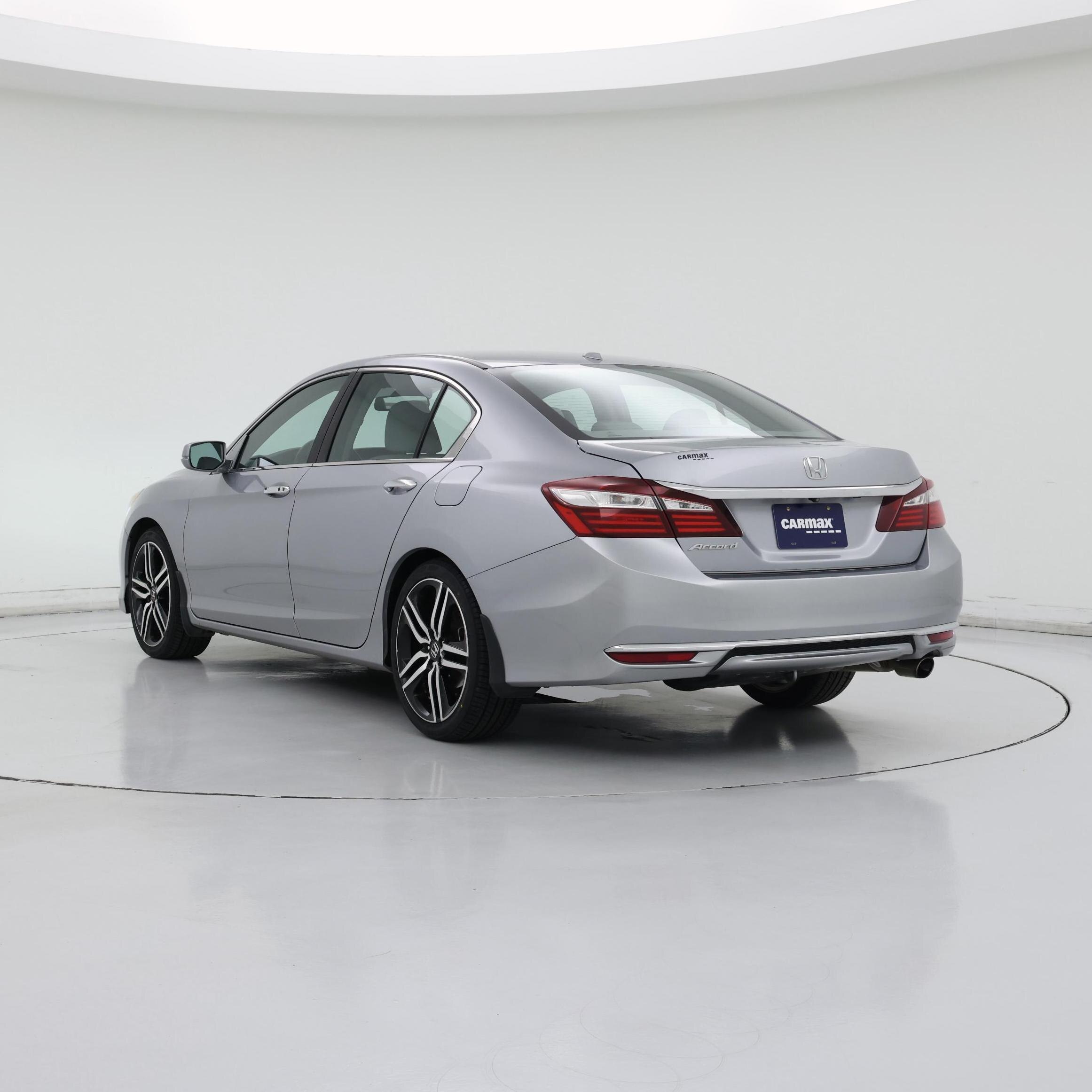 Thumbnail: 2017 Honda Accord - 2