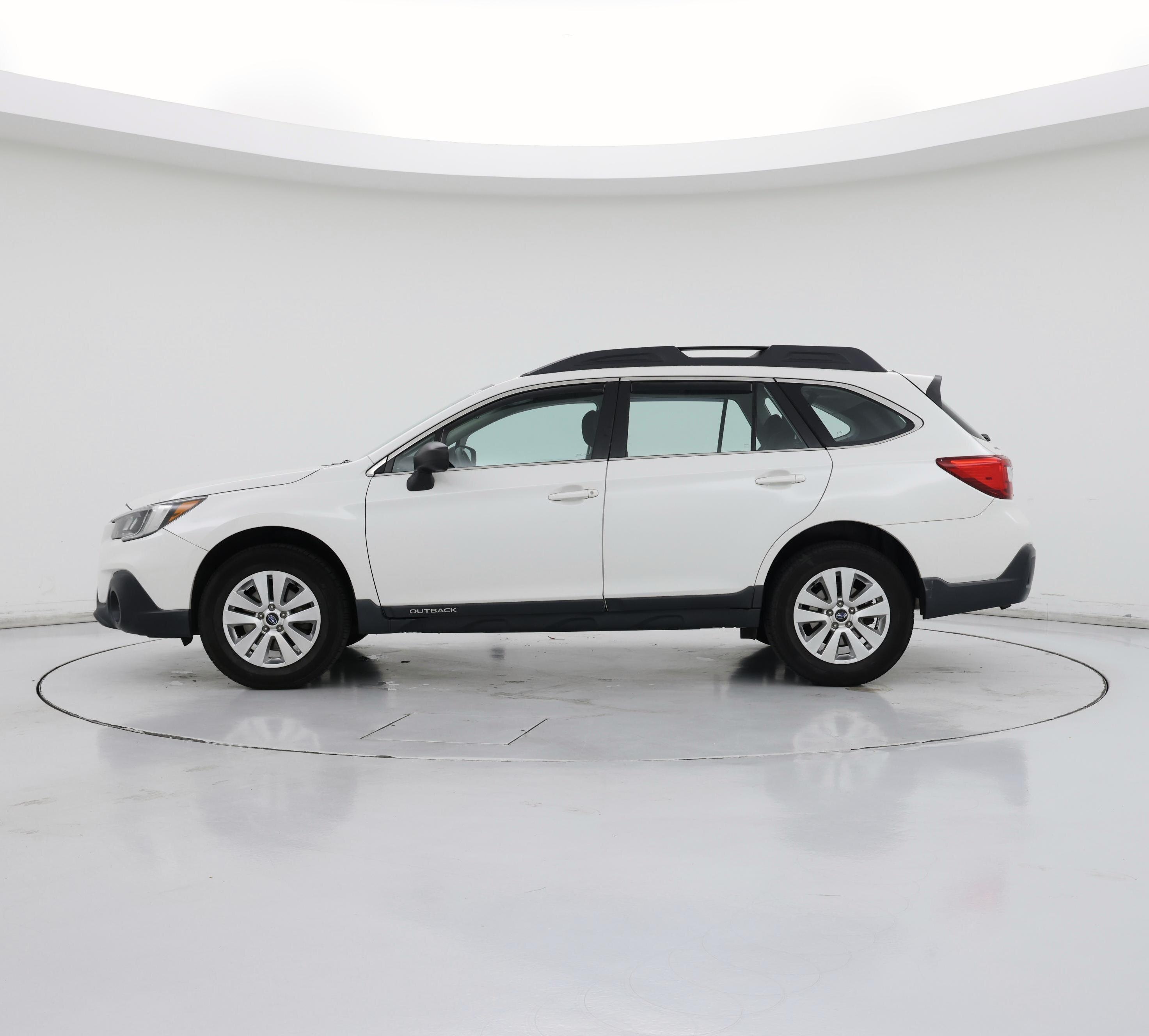 Thumbnail: 2018 Subaru Outback - 3