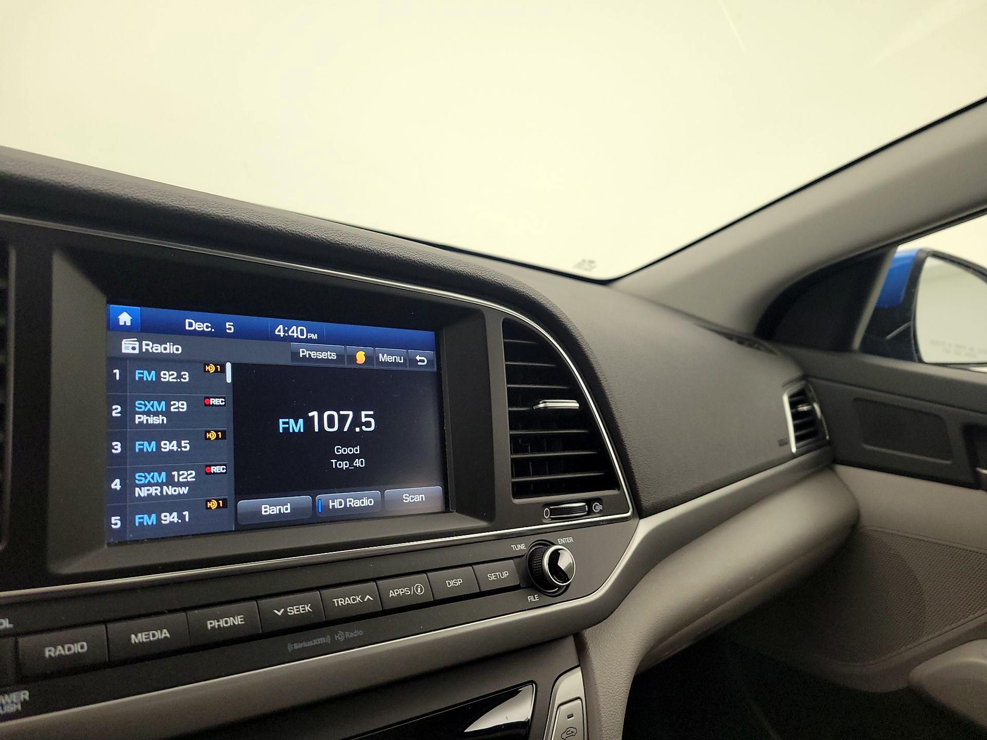 Thumbnail: 2018 Hyundai Elantra - 14