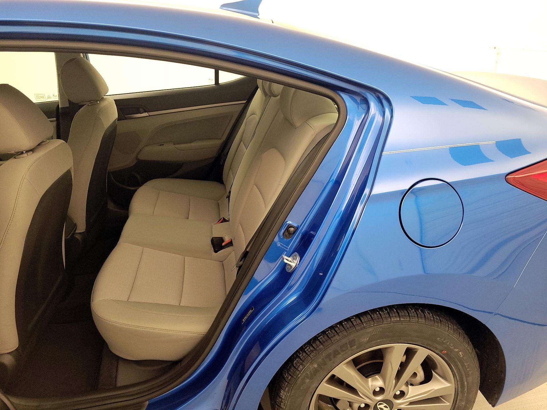 Thumbnail: 2018 Hyundai Elantra - 18