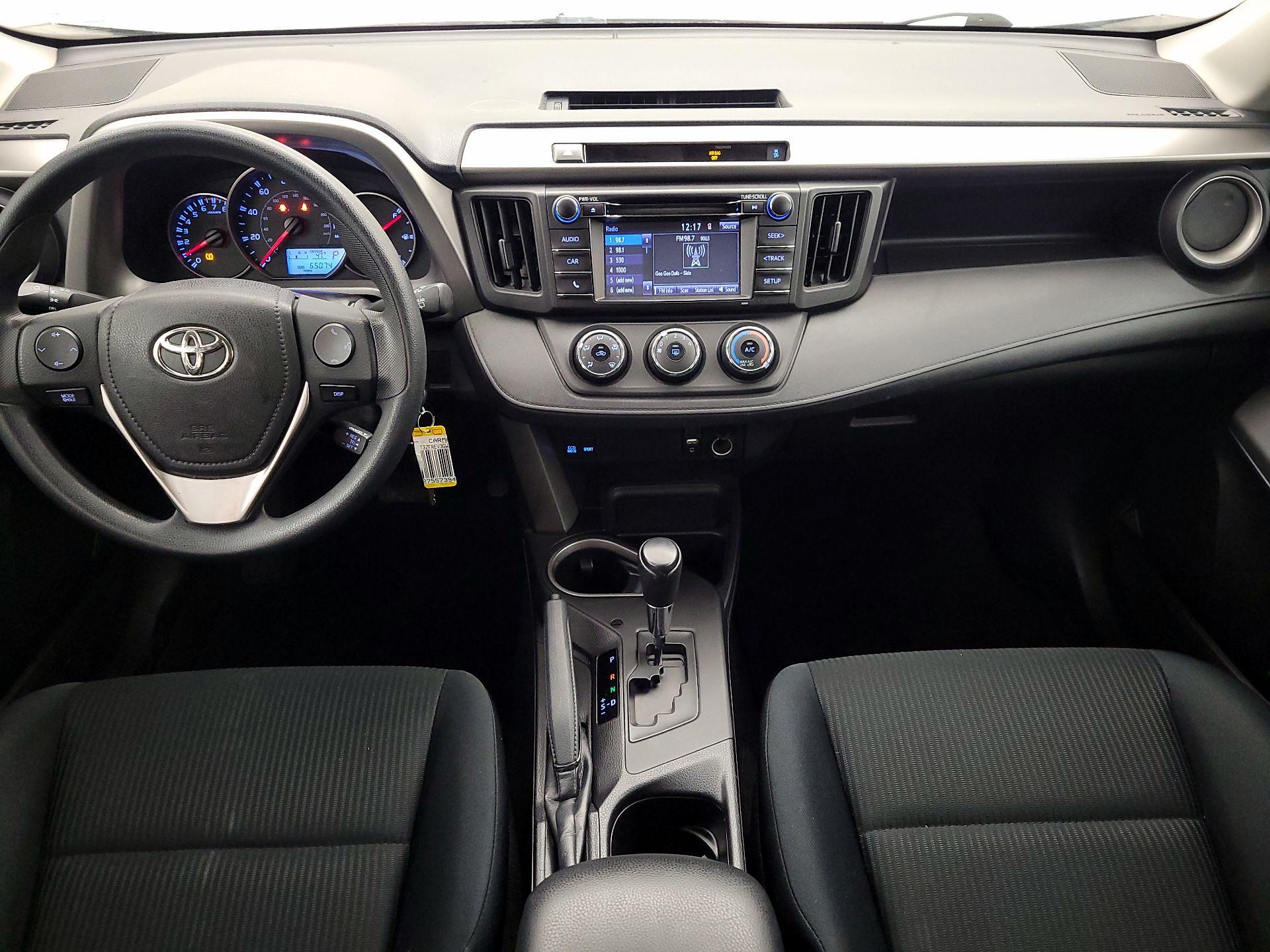 Thumbnail: 2016 Toyota RAV4 - 9