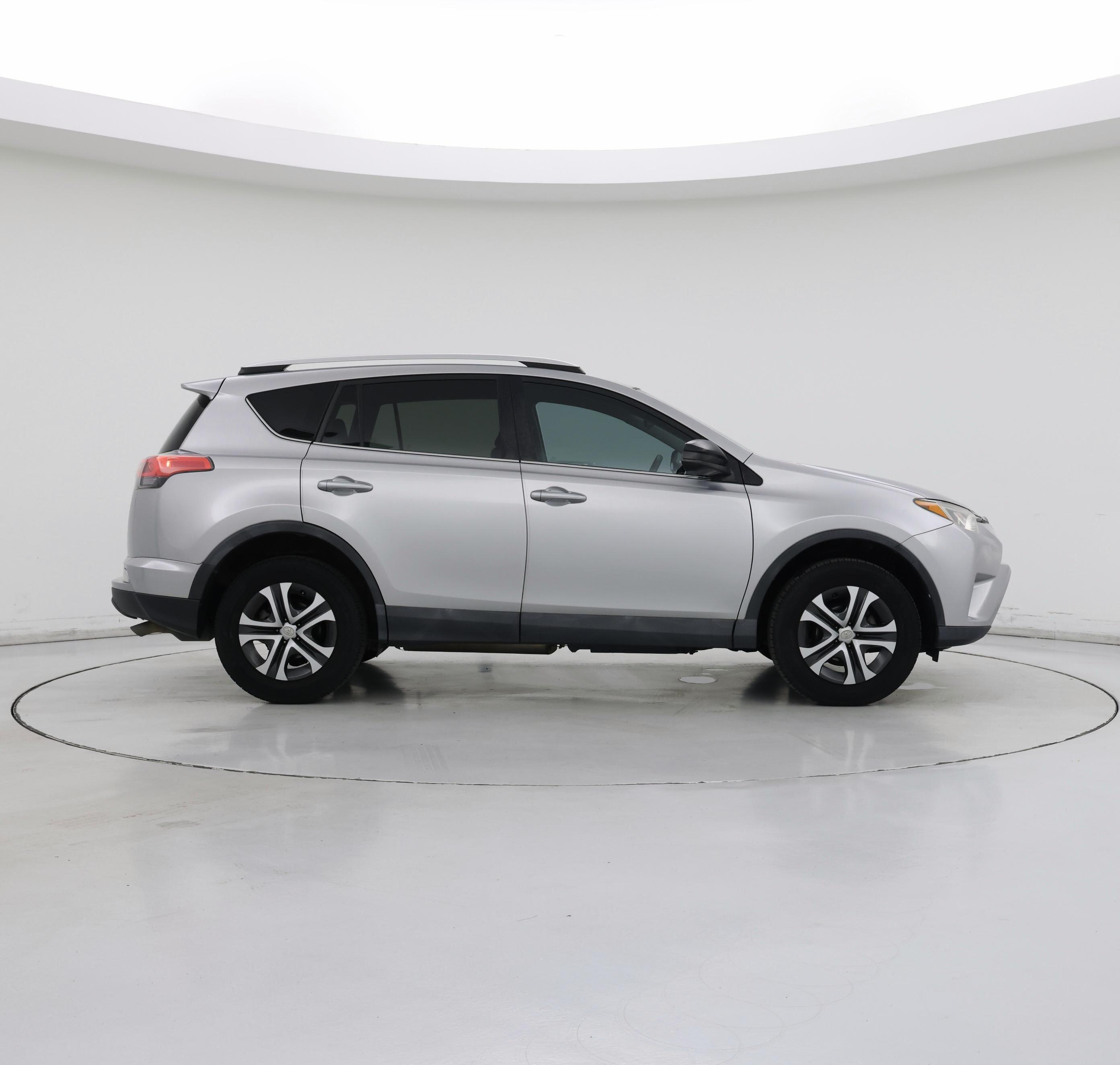 Thumbnail: 2016 Toyota RAV4 - 7