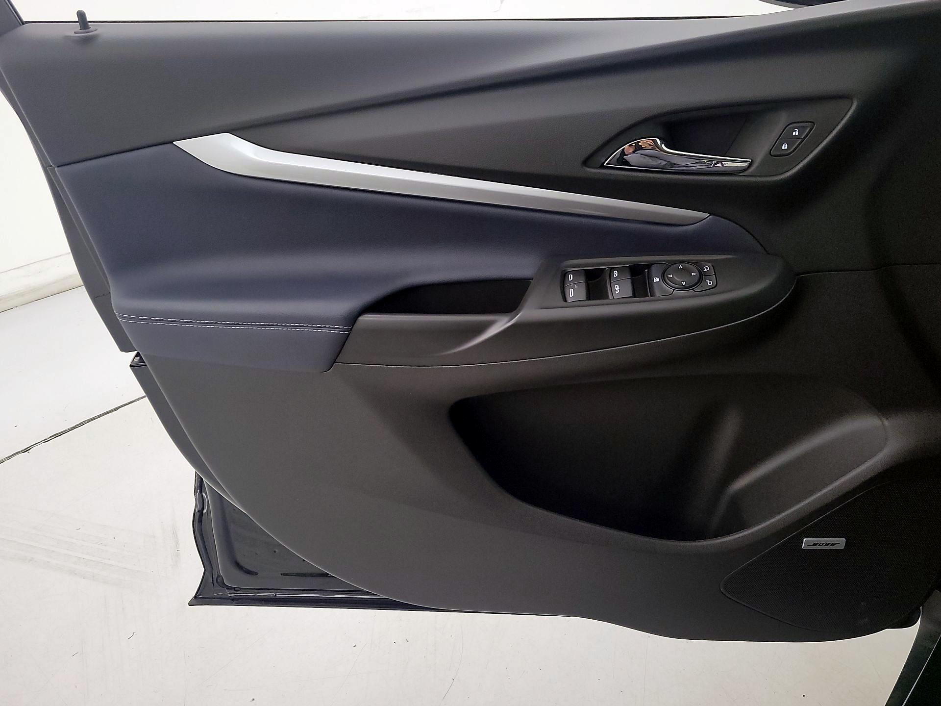 Thumbnail: 2023 Chevrolet Bolt EUV - 12