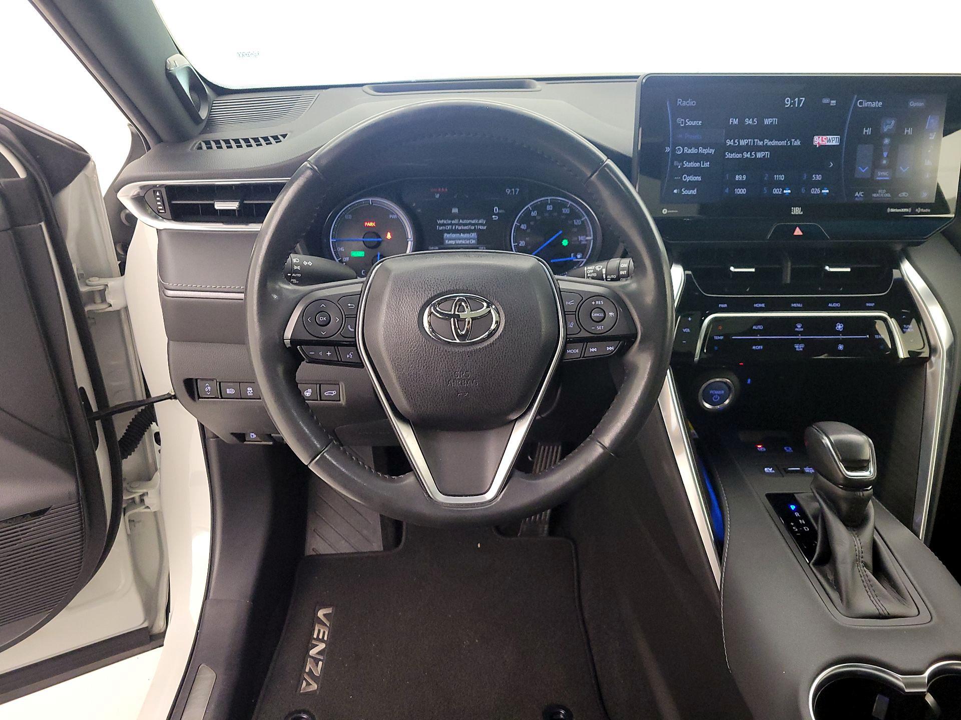 Thumbnail: 2021 Toyota Venza - 10