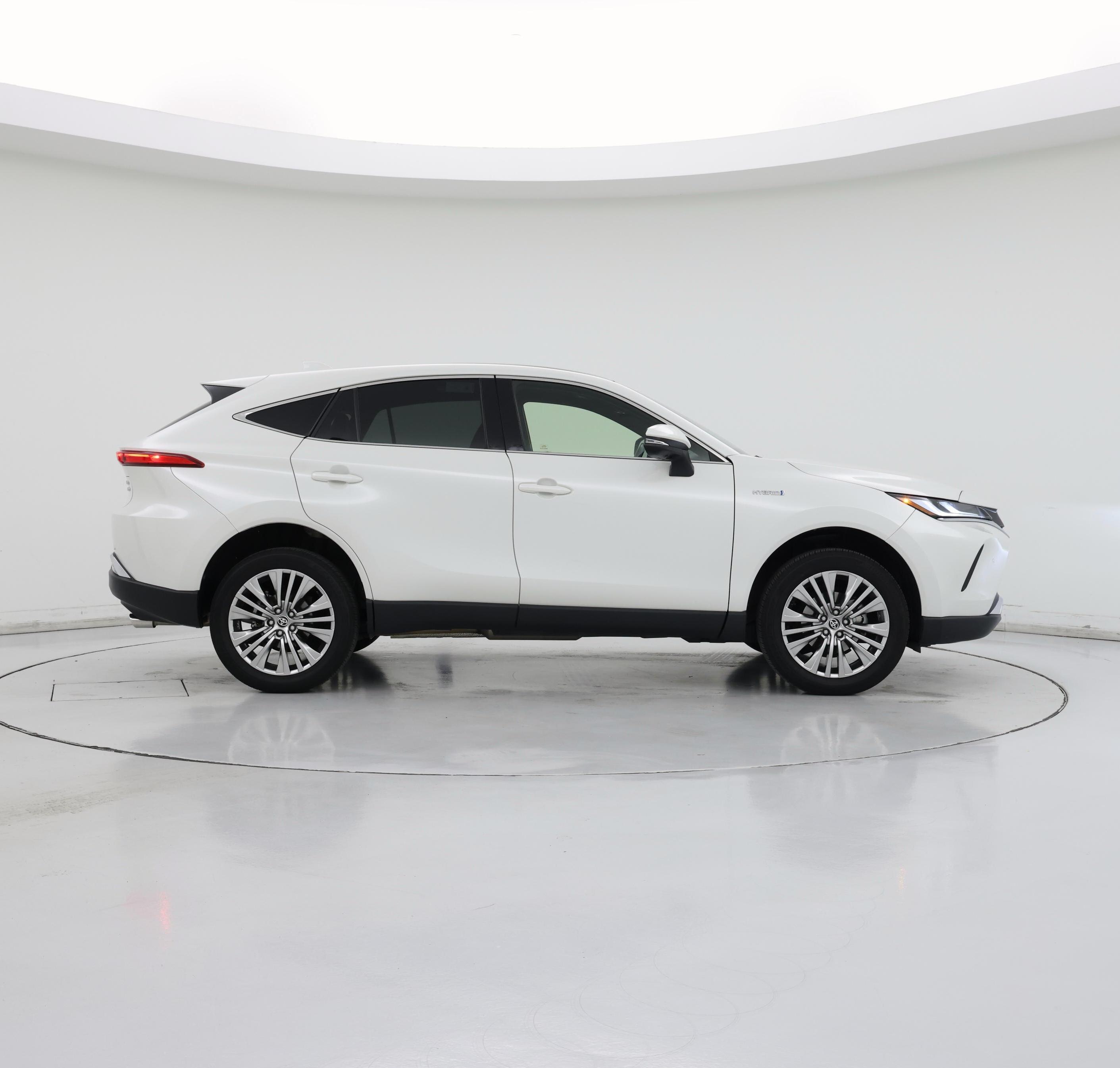 Thumbnail: 2021 Toyota Venza - 7