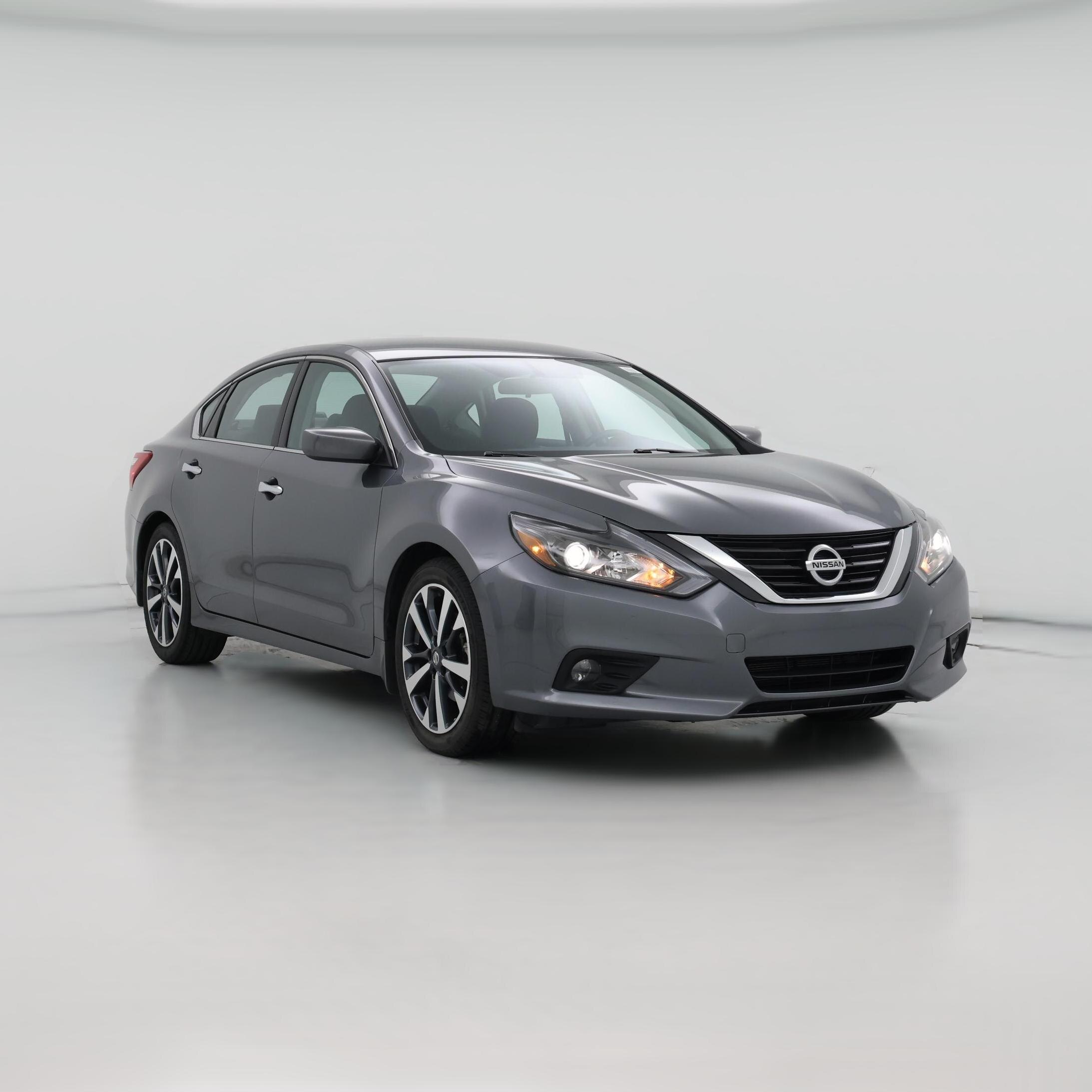 Thumbnail: 2016 Nissan Altima - 1