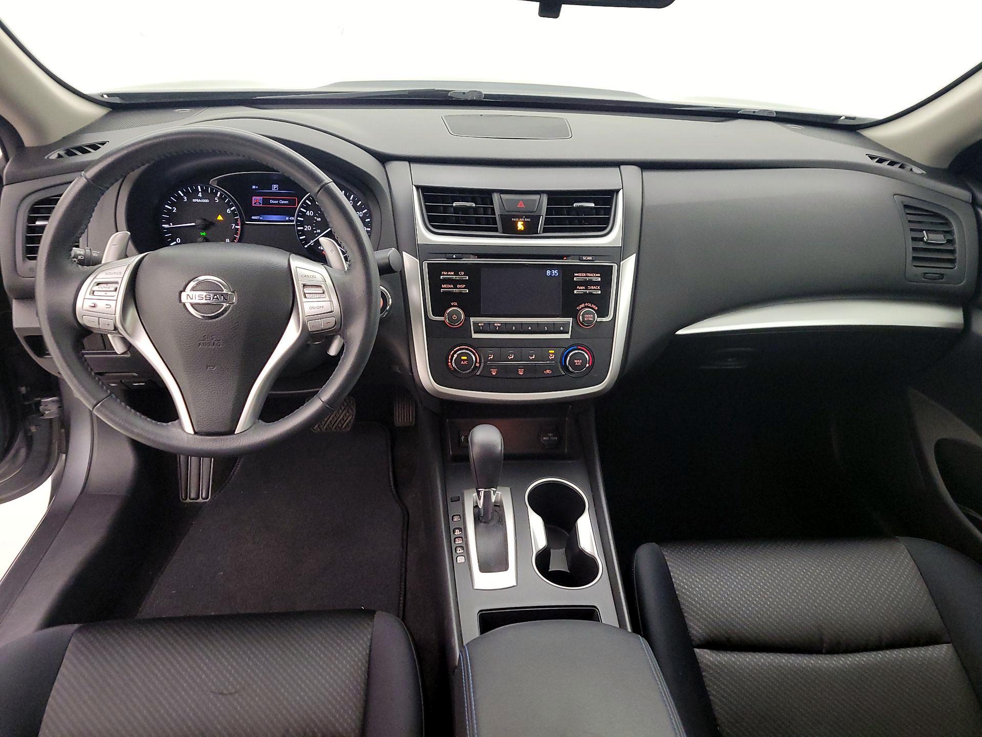 Thumbnail: 2016 Nissan Altima - 9