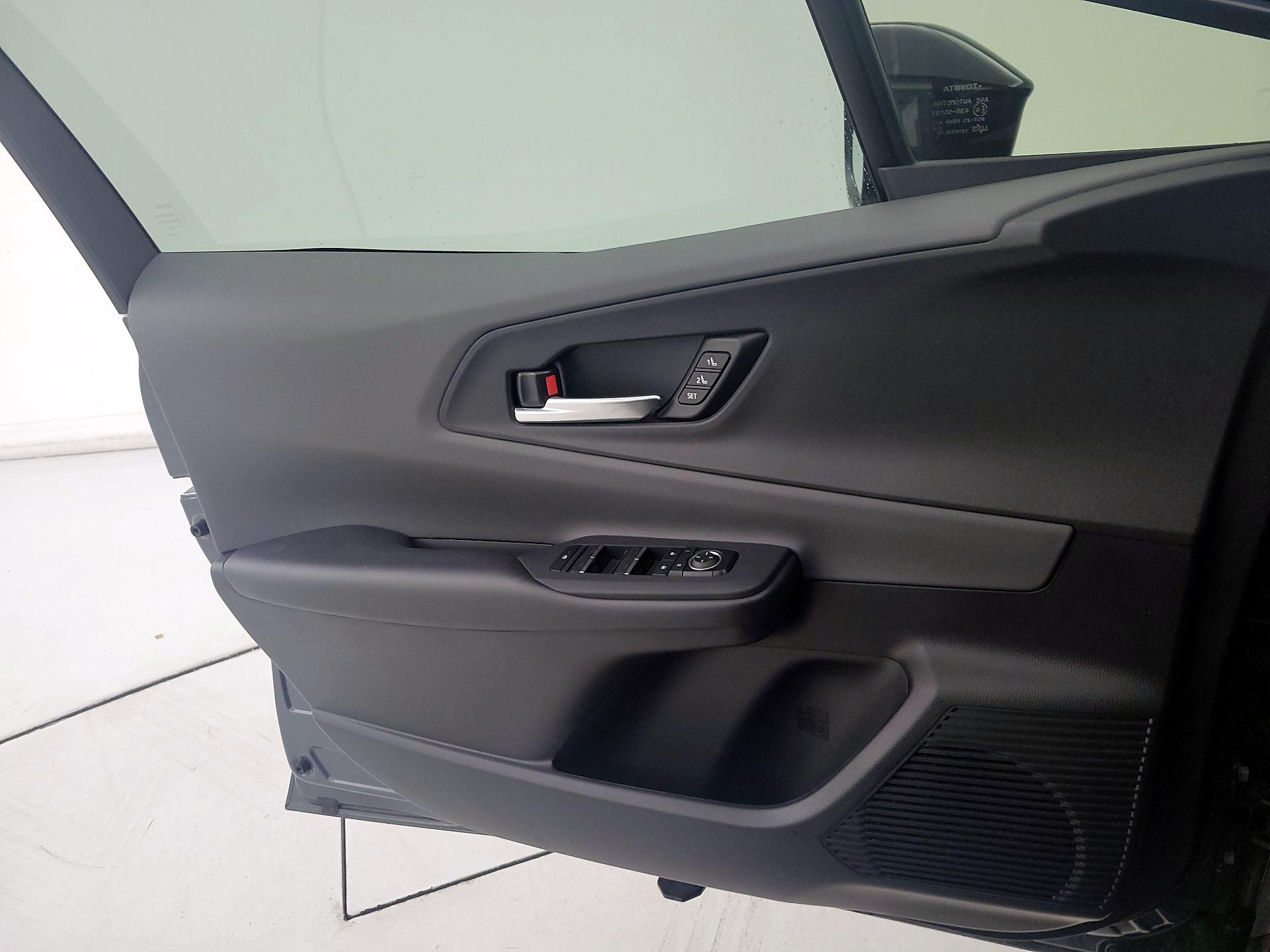 Thumbnail: 2024 Toyota Prius - 12