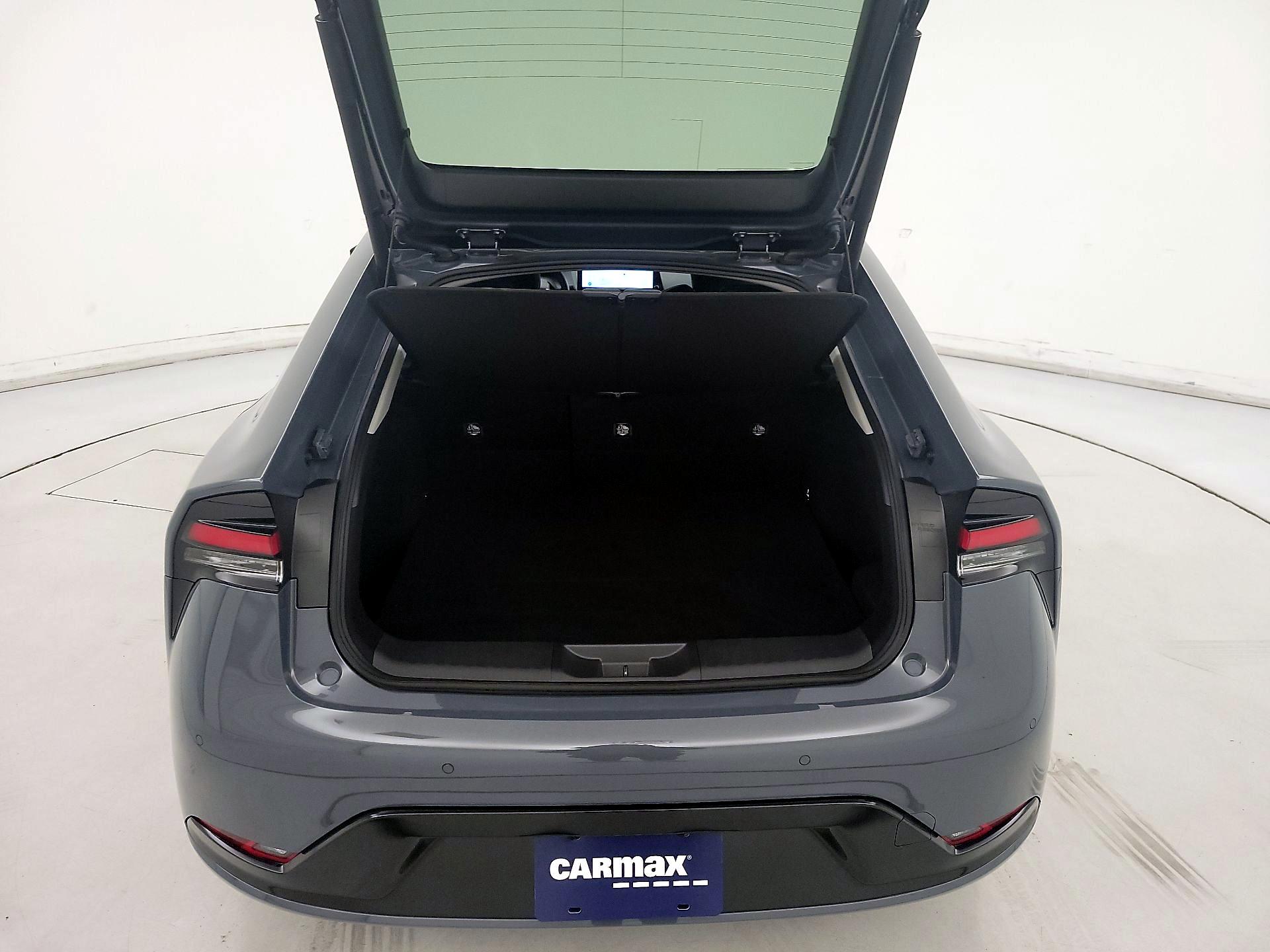 Thumbnail: 2024 Toyota Prius - 19