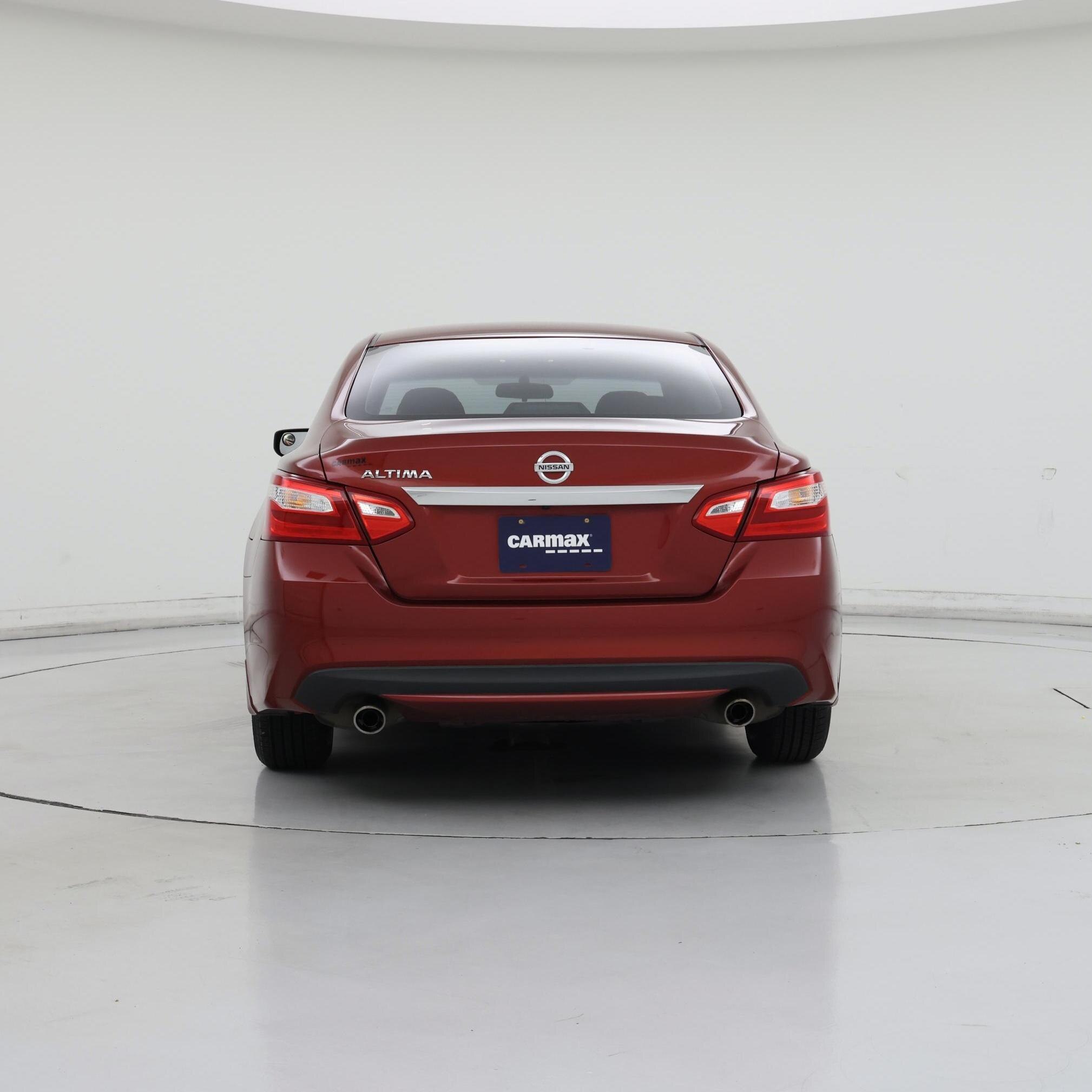 Thumbnail: 2016 Nissan Altima - 6