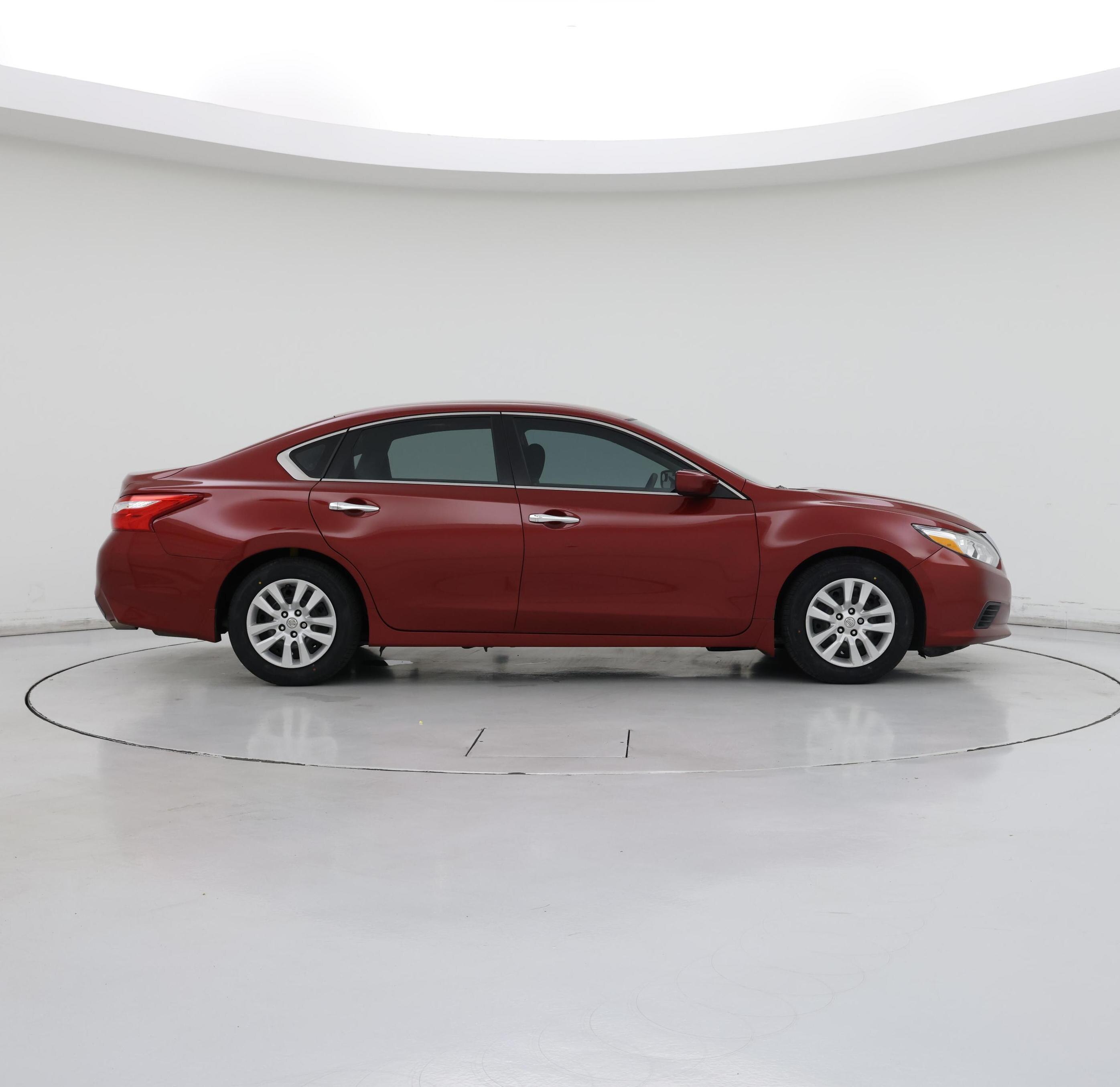 Thumbnail: 2016 Nissan Altima - 7