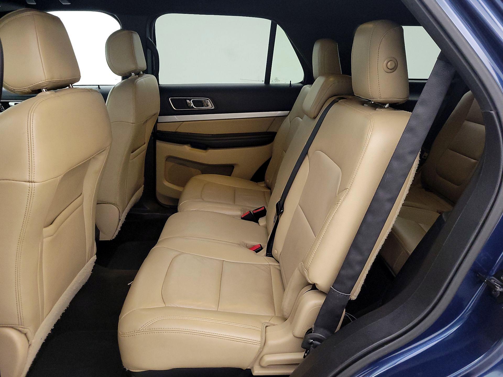 Thumbnail: 2016 Ford Explorer - 19