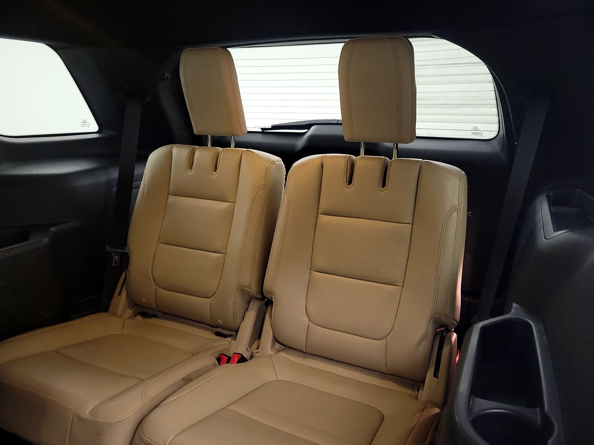 Thumbnail: 2016 Ford Explorer - 20