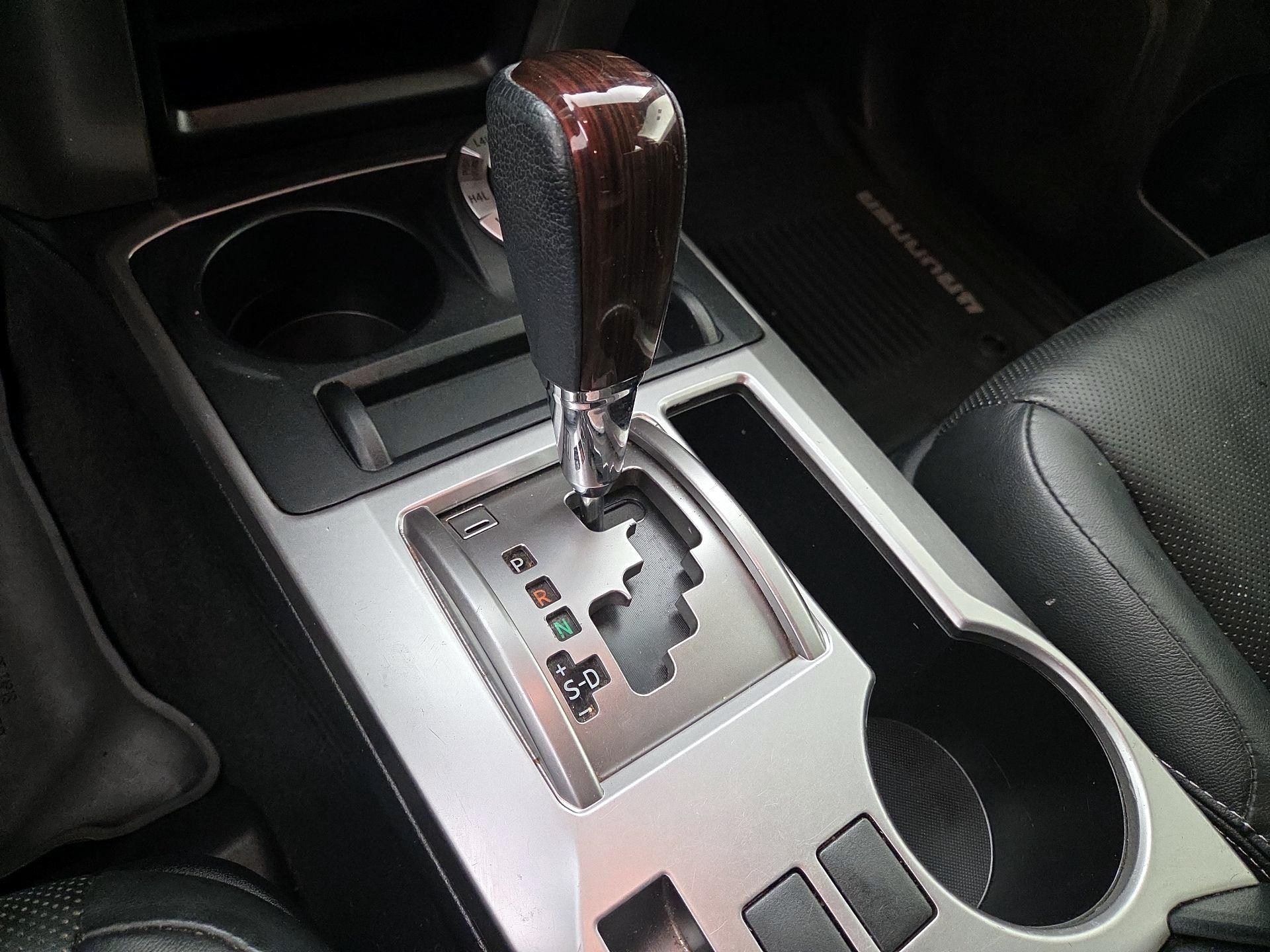 Thumbnail: 2019 Toyota 4Runner - 17