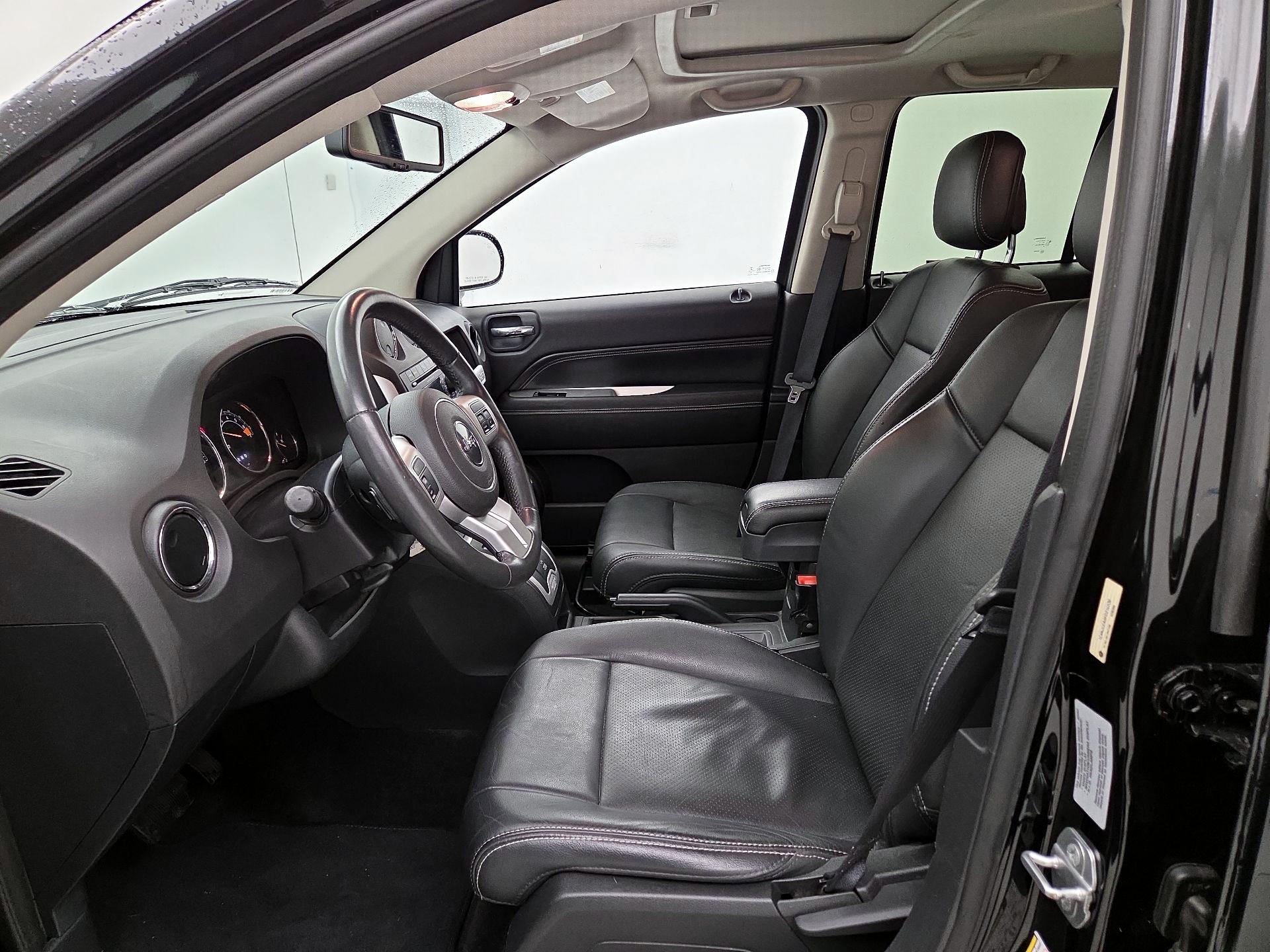 Thumbnail: 2015 Jeep Compass - 11