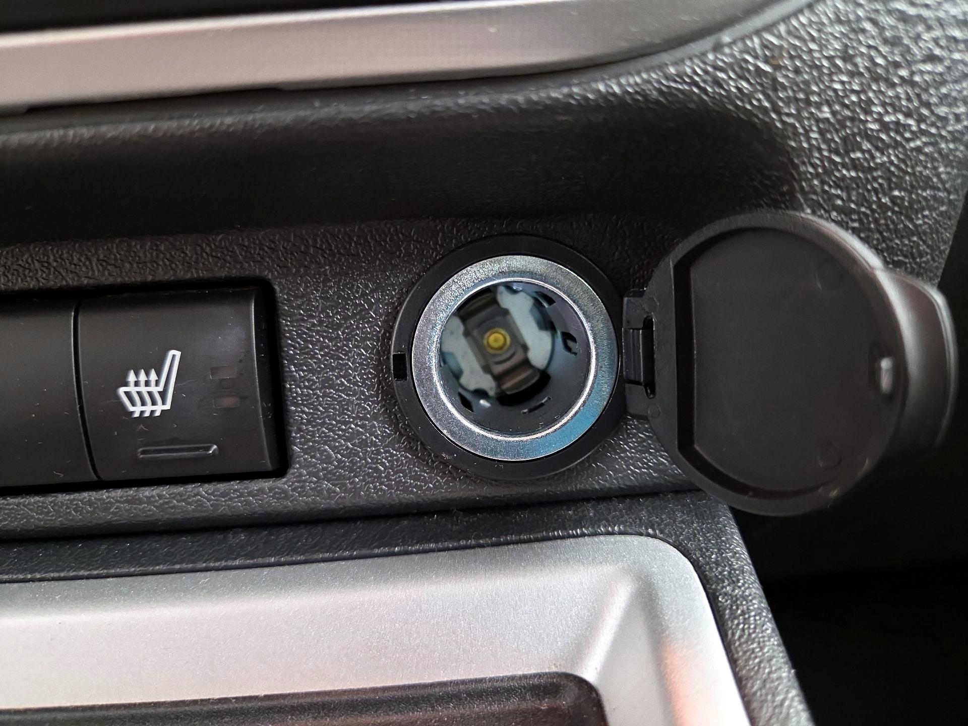 Thumbnail: 2015 Jeep Compass - 16