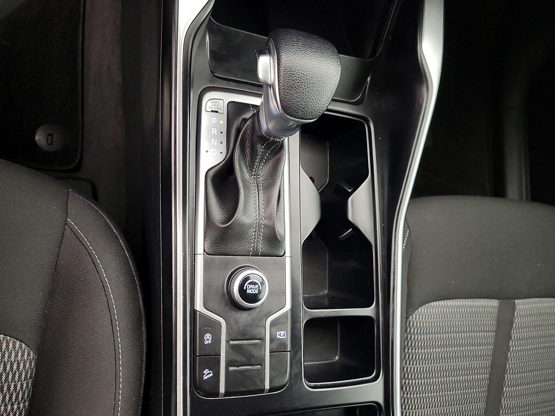 Thumbnail: 2021 Kia Sorento - 17