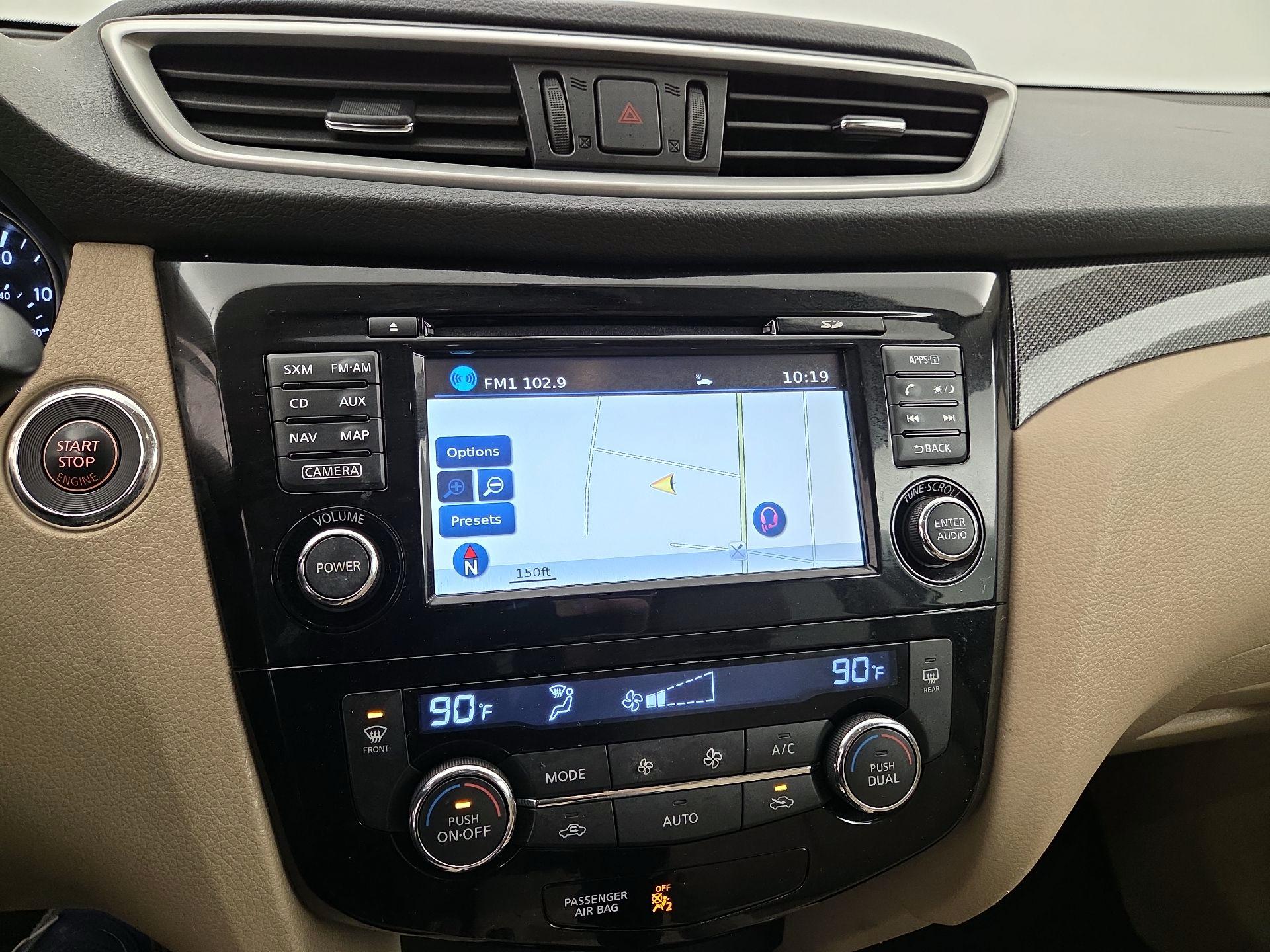 Thumbnail: 2016 Nissan Rogue - 14