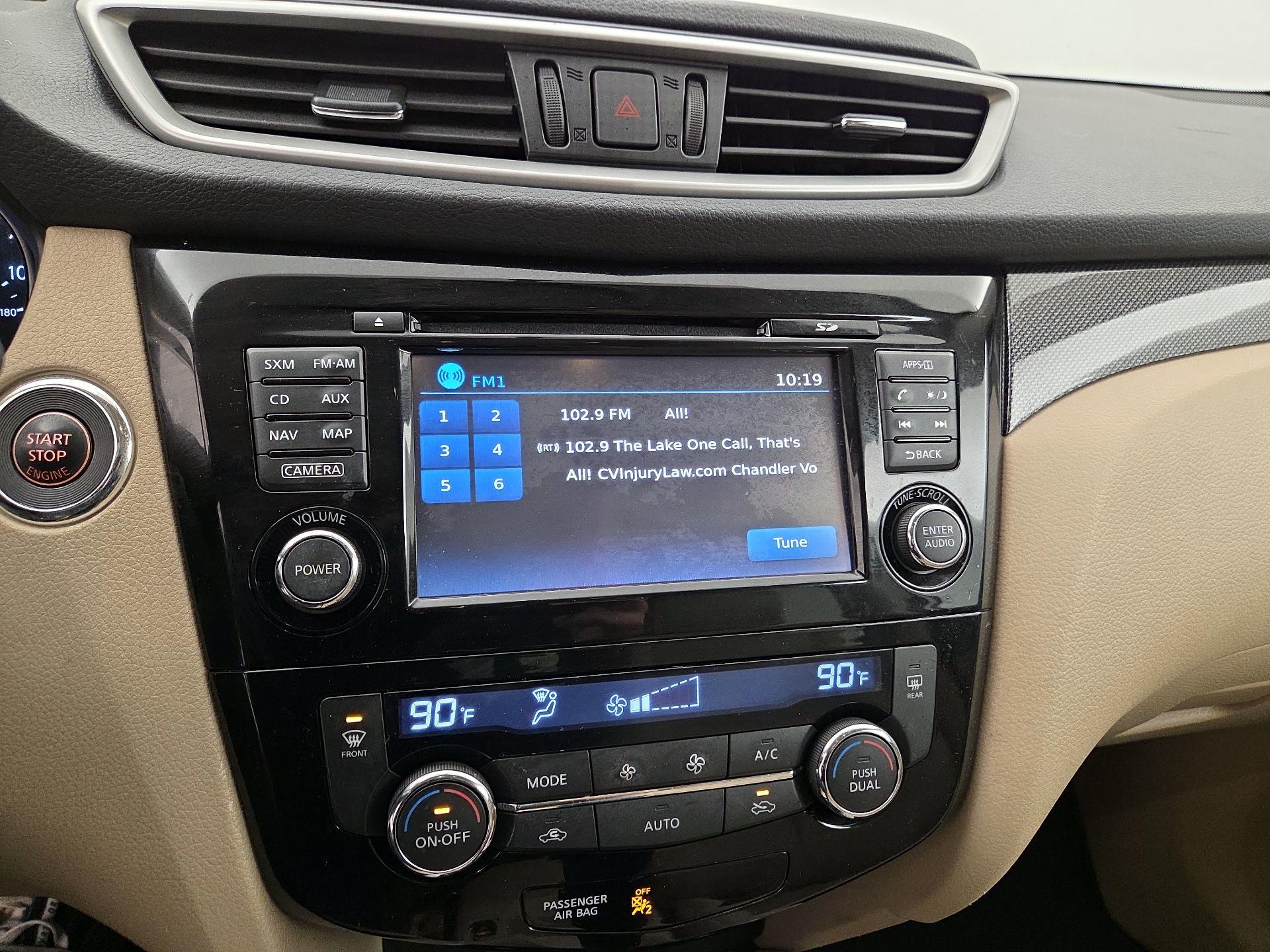 Thumbnail: 2016 Nissan Rogue - 16