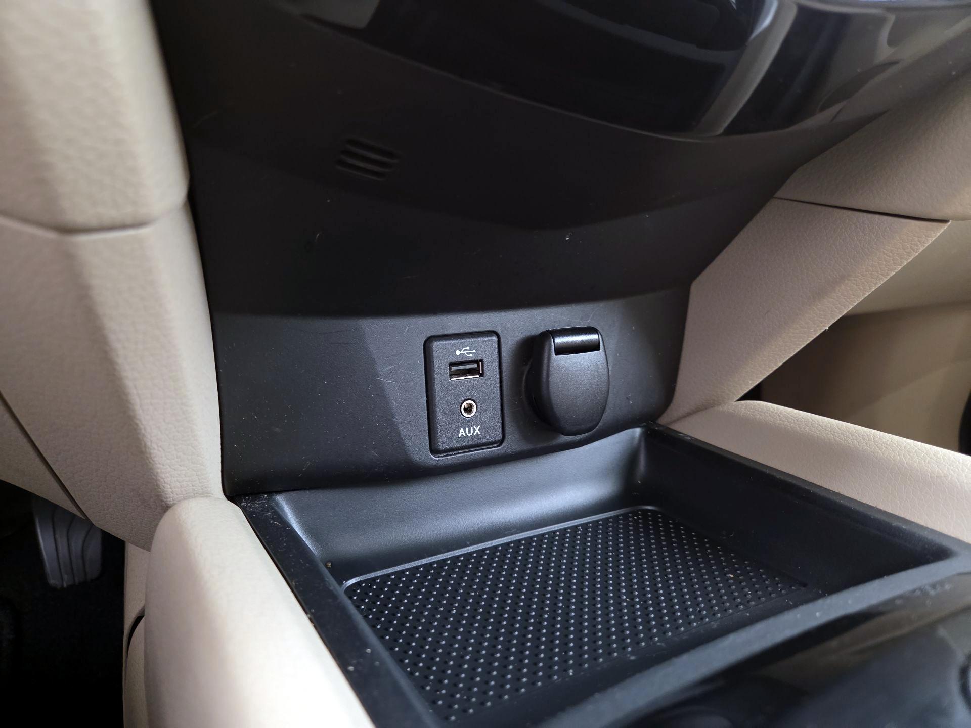 Thumbnail: 2016 Nissan Rogue - 19