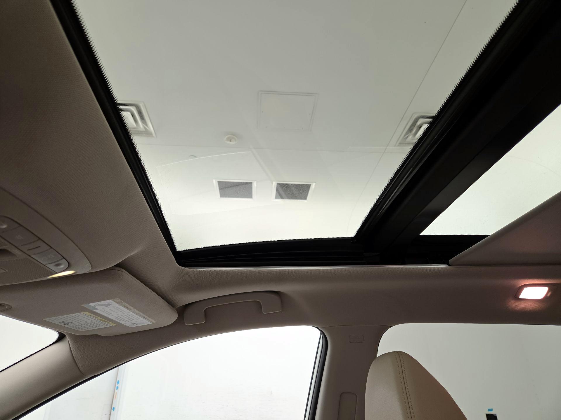 Thumbnail: 2016 Nissan Rogue - 20