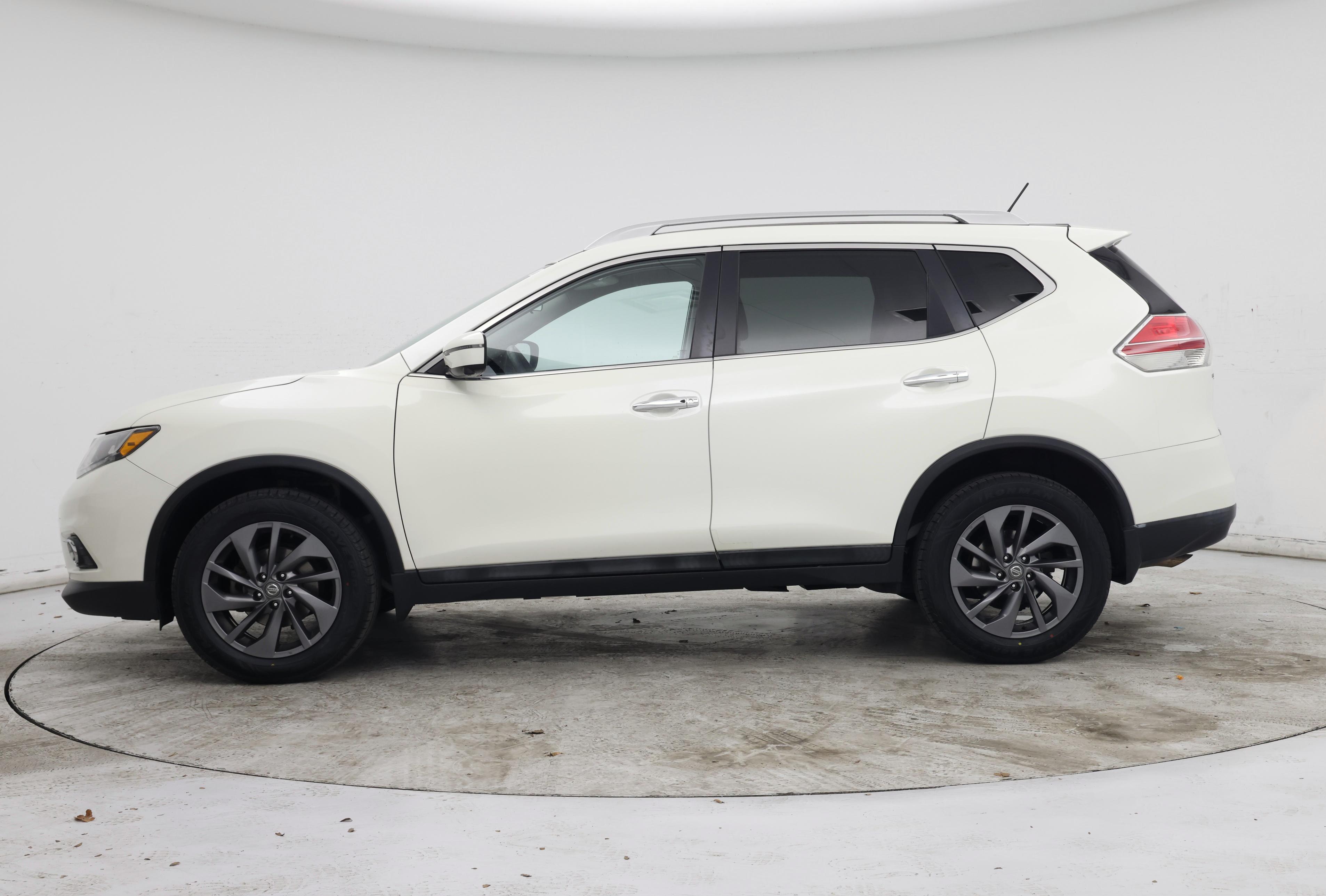 Thumbnail: 2016 Nissan Rogue - 3