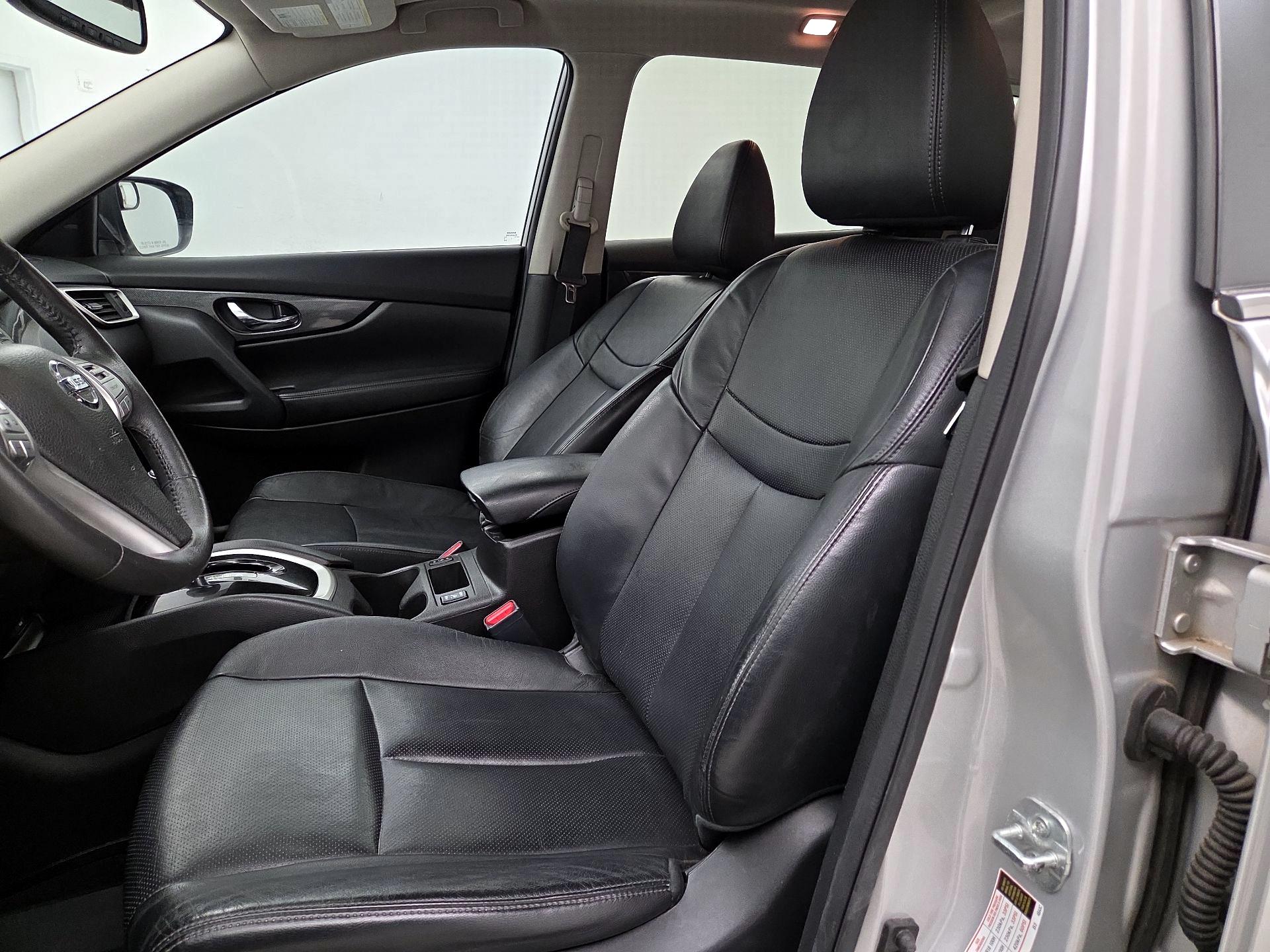 Thumbnail: 2015 Nissan Rogue - 11