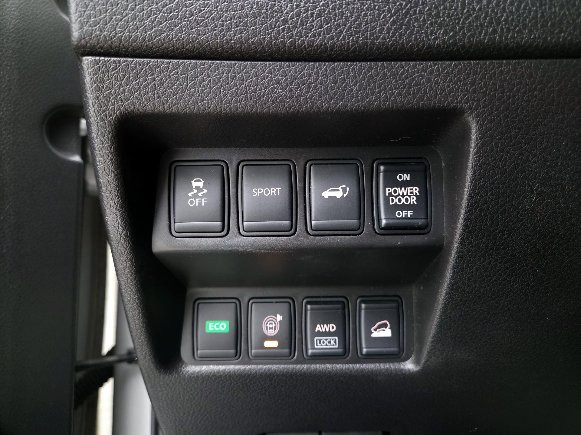 Thumbnail: 2015 Nissan Rogue - 13