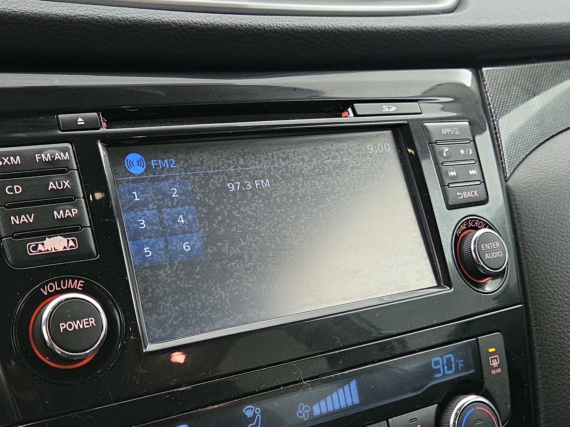 Thumbnail: 2015 Nissan Rogue - 15