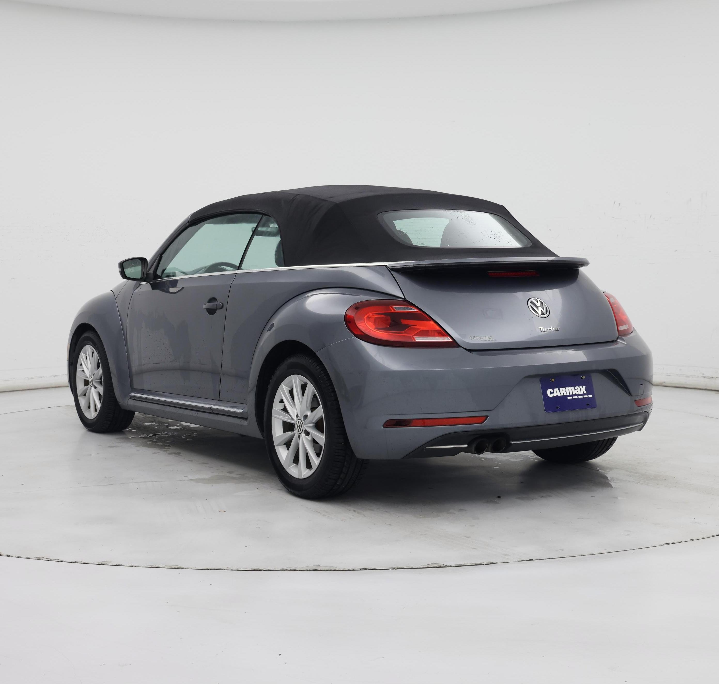 Thumbnail: 2017 Volkswagen Beetle - 2