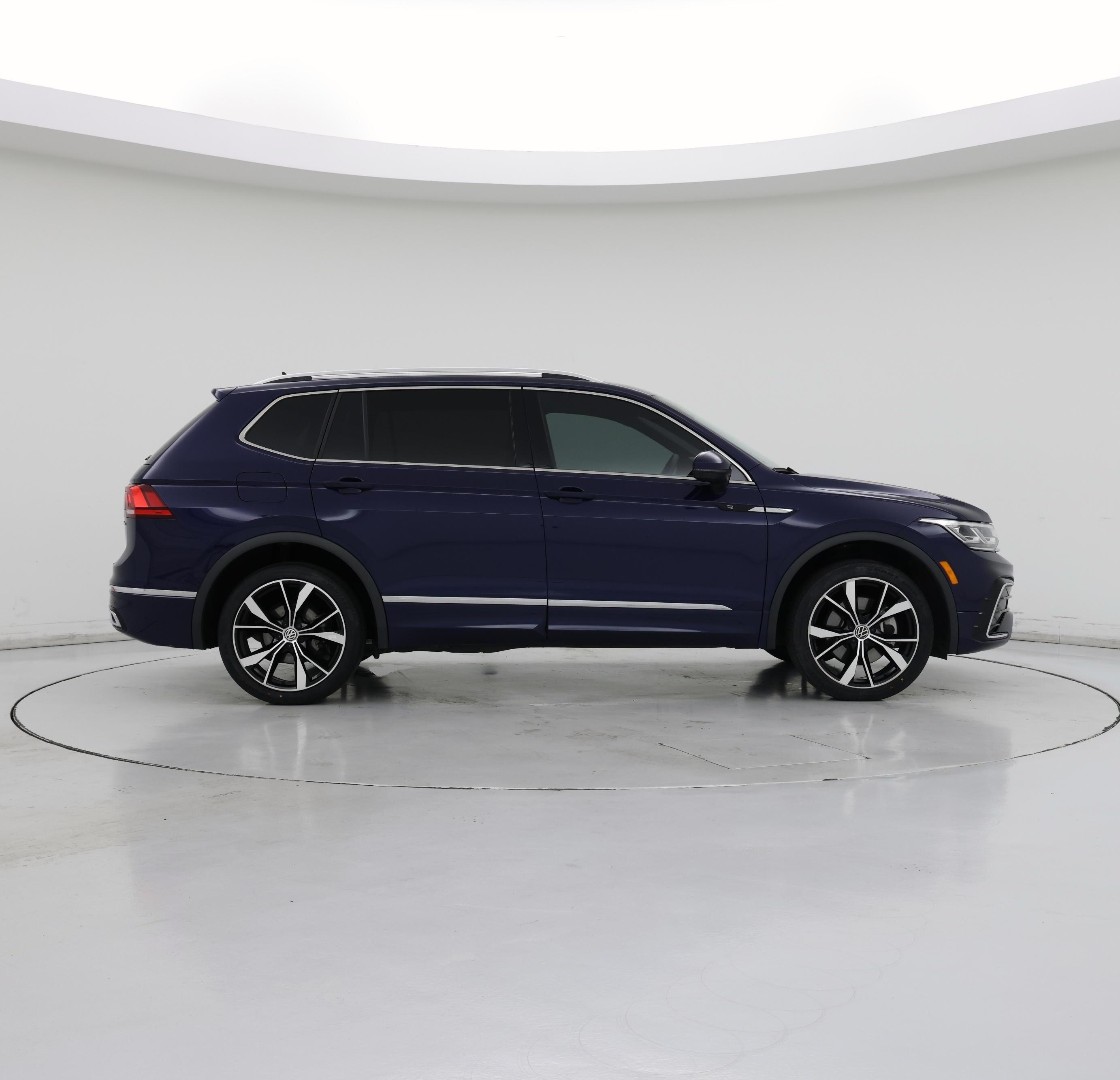 Thumbnail: 2022 Volkswagen Tiguan - 7