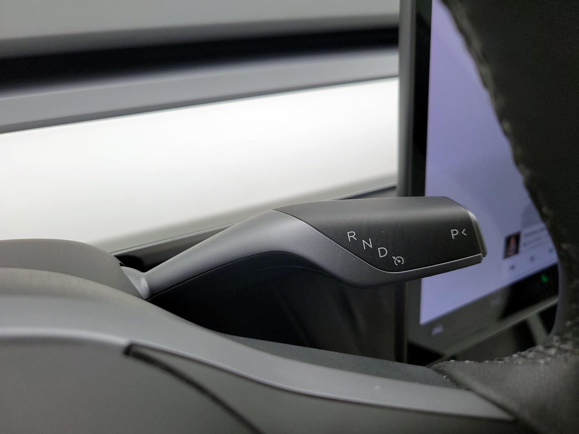 Thumbnail: 2023 Tesla Model 3 - 17