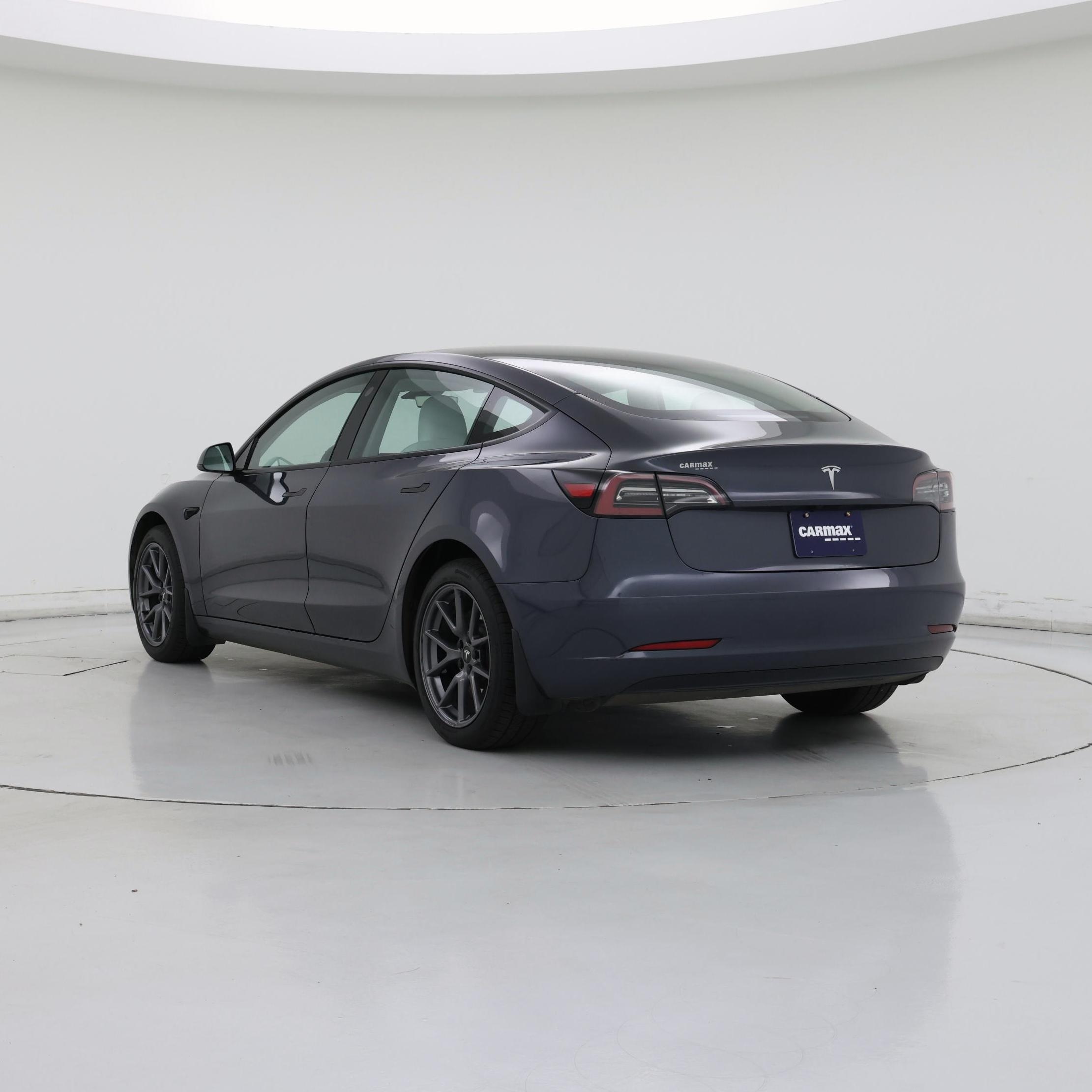 Thumbnail: 2023 Tesla Model 3 - 2