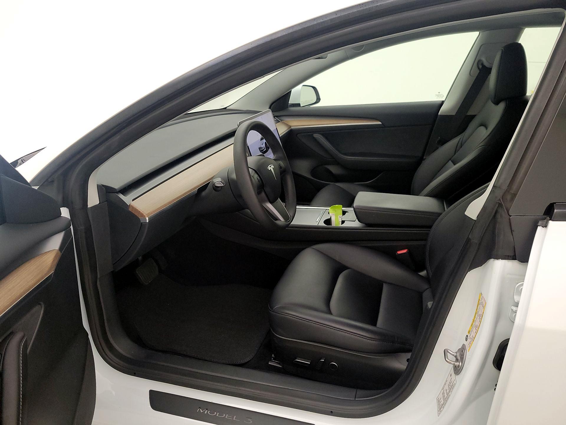 Thumbnail: 2023 Tesla Model 3 - 11